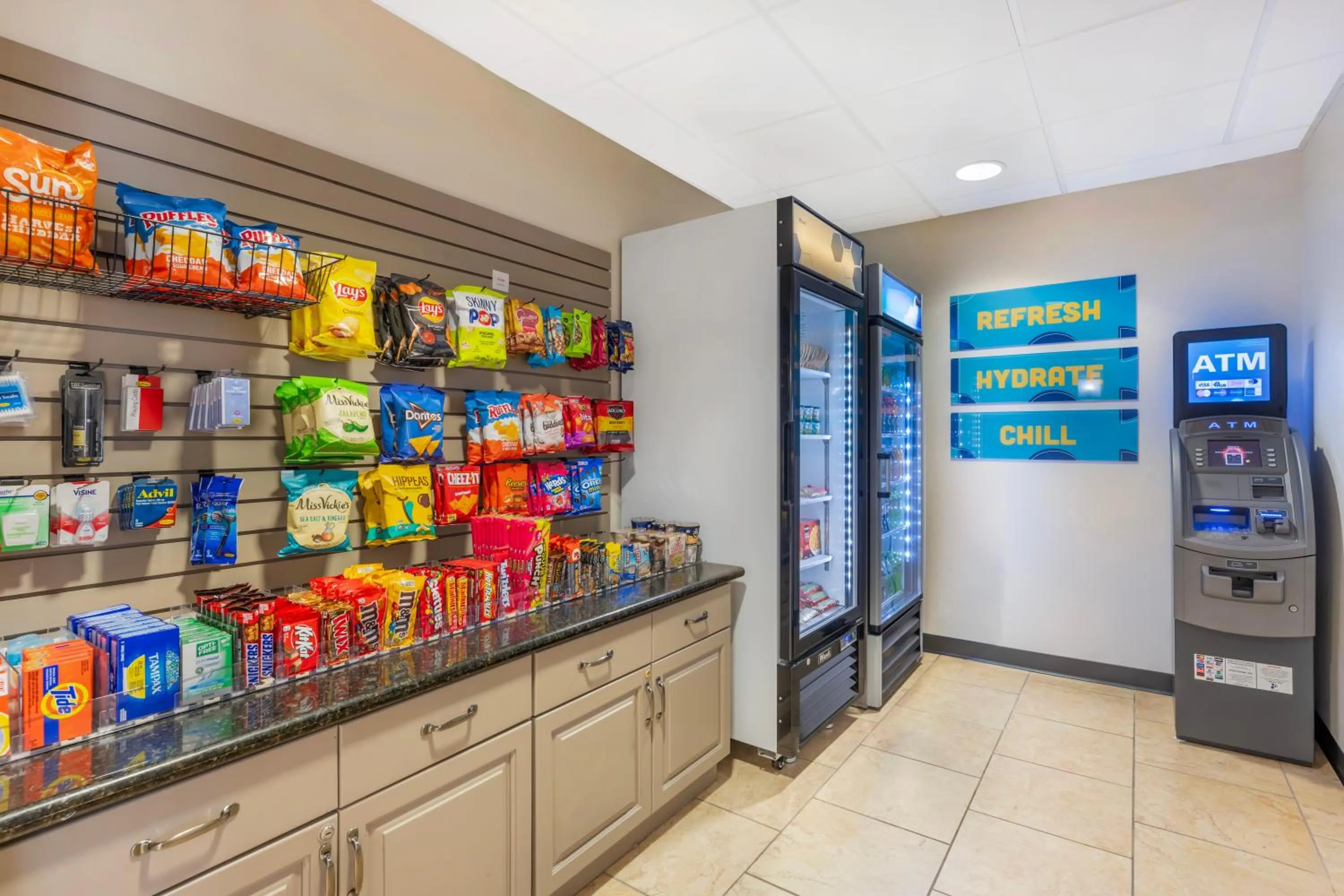 vending machine in Clarion Pointe Sioux Falls Airport
