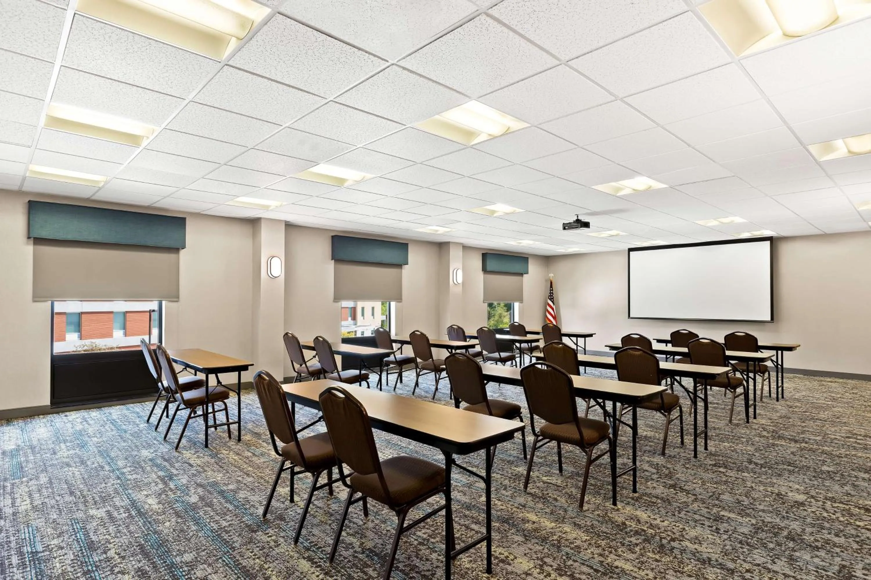 Meeting/conference room in Hampton Inn & Suites Canton
