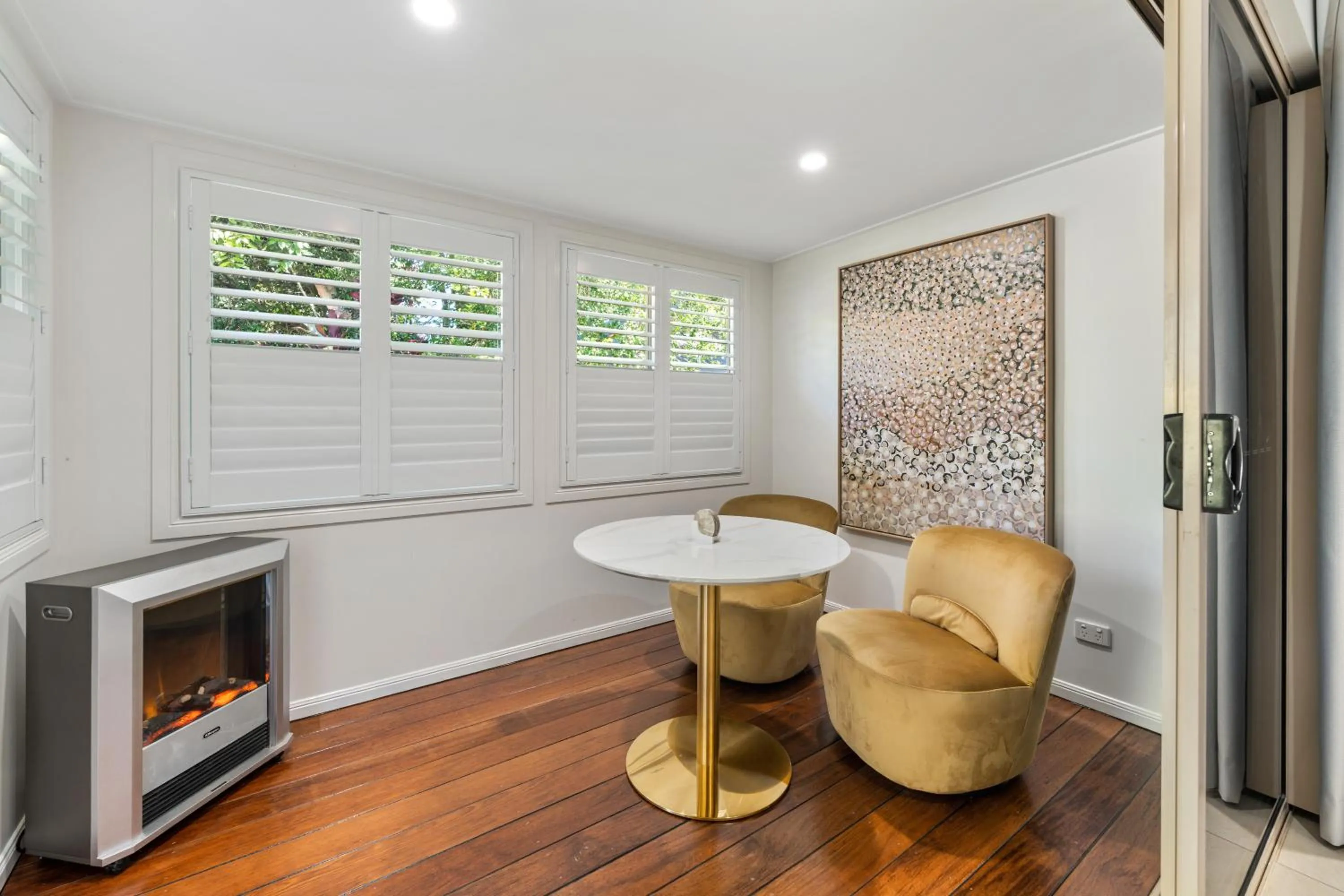 TV and multimedia in Blue Summit Hideaway