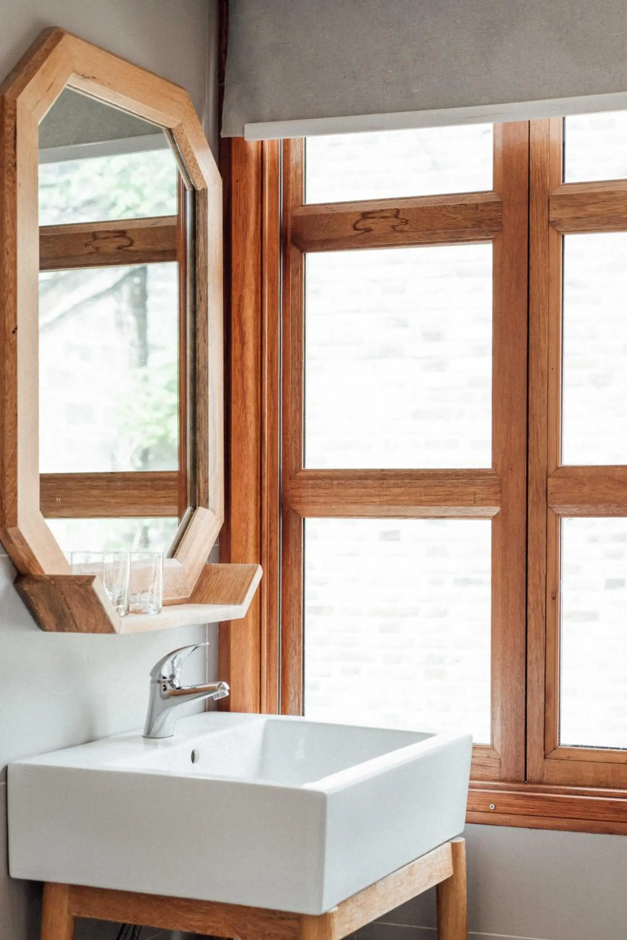 Bathroom in Two Elms Hotel (Nanjing Confucius Temple Laomen East Branch) Bathroom in Two Elms Hotel (Nanjing Confucius Temple Laomen East Branch)