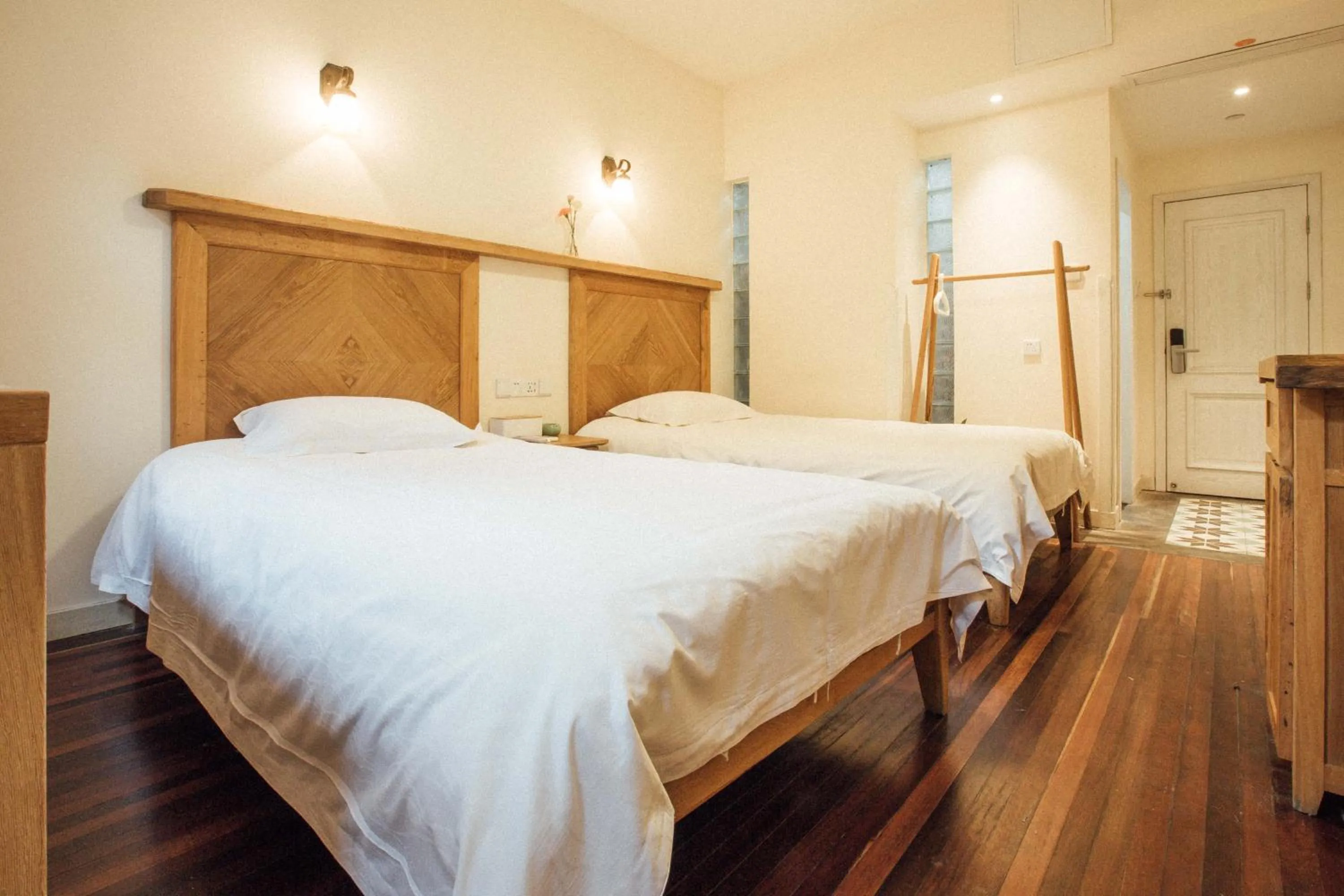 Photo of the whole room, Bed in Lao men dong International Youth Hostel