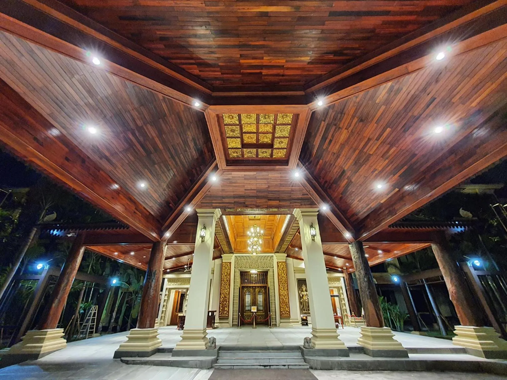 Facade/entrance in Empress Angkor Resort & Spa