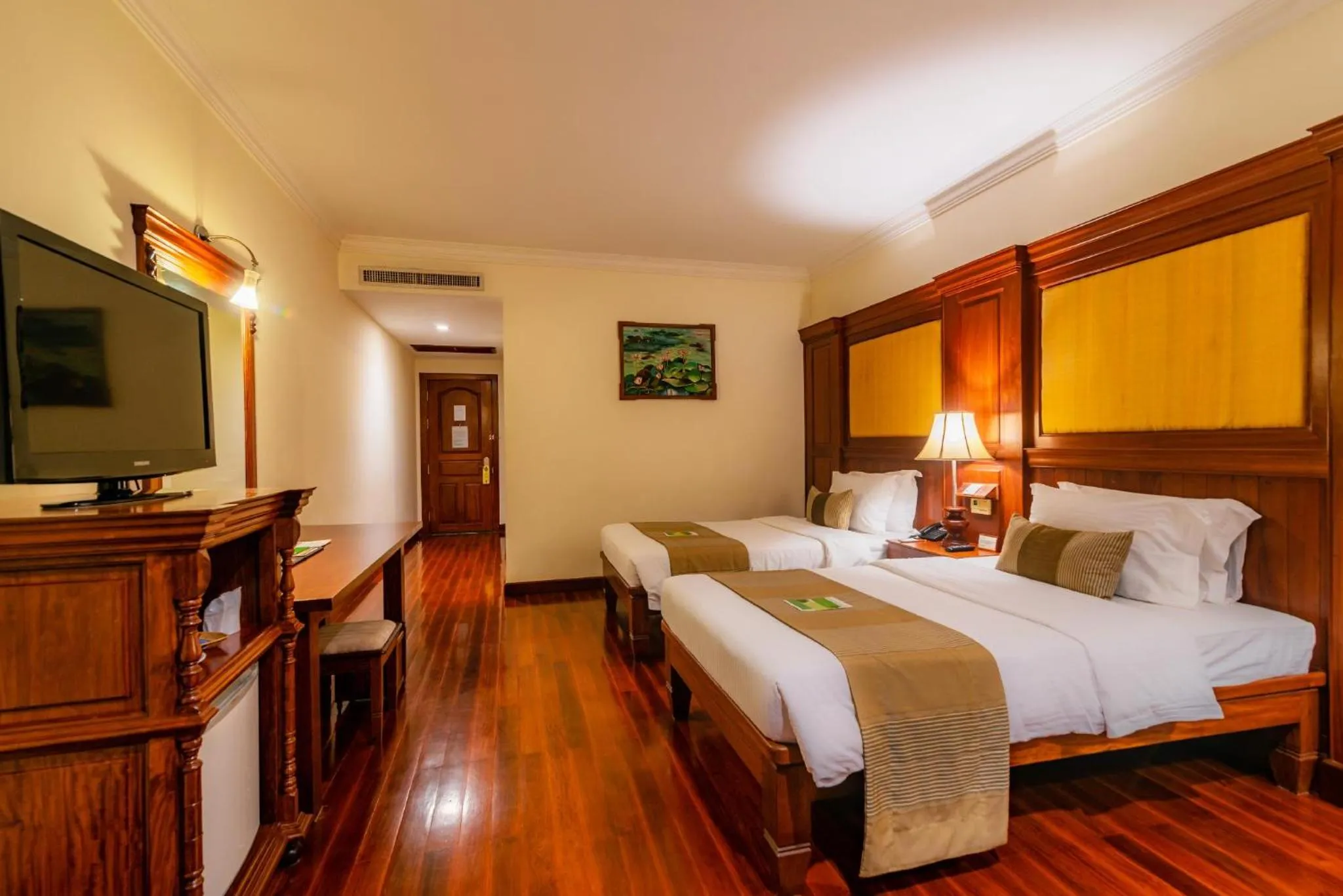 Photo of the whole room, Bed in Empress Angkor Resort & Spa