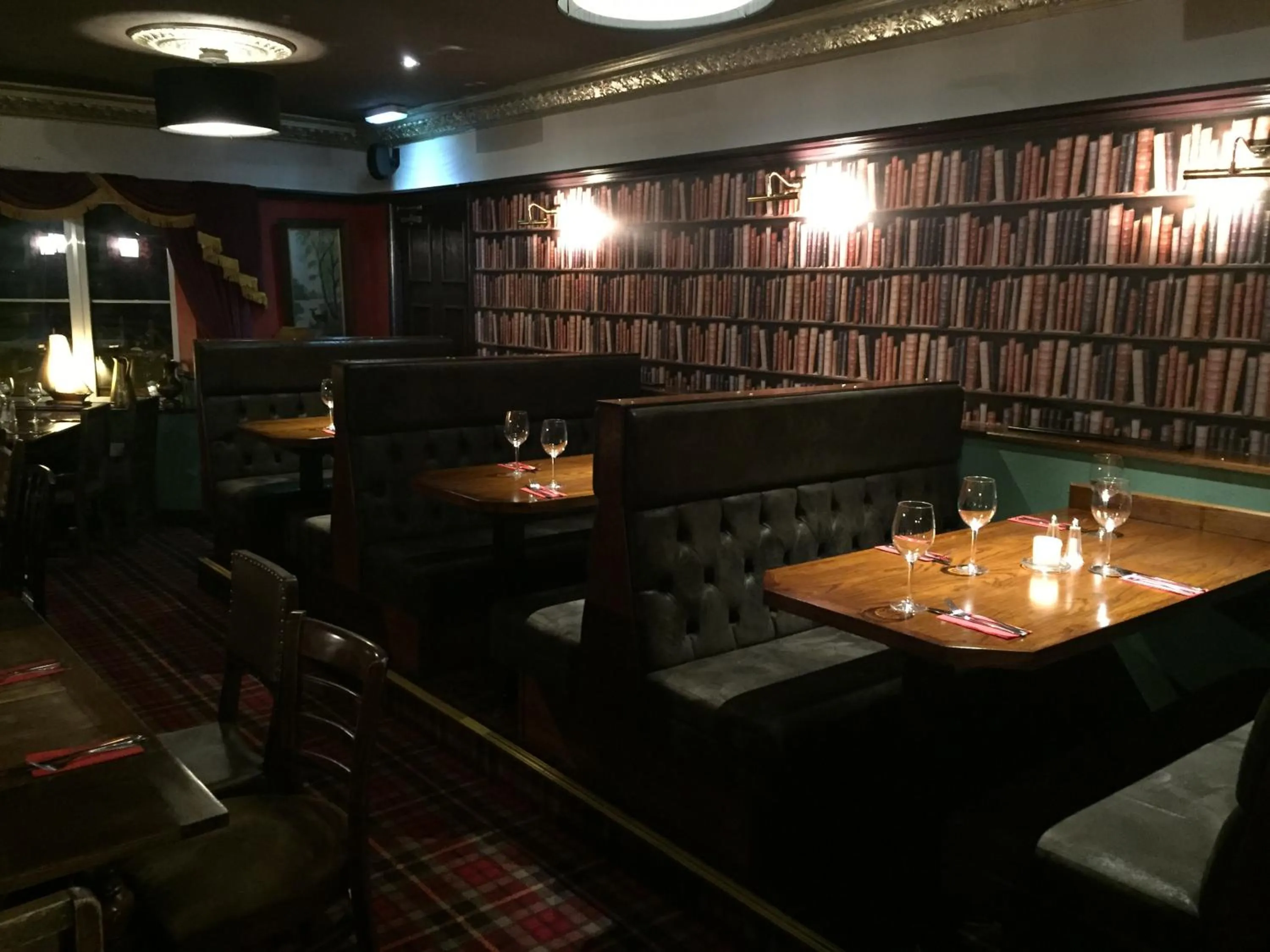 Restaurant/places to eat in Robin Hood Inn