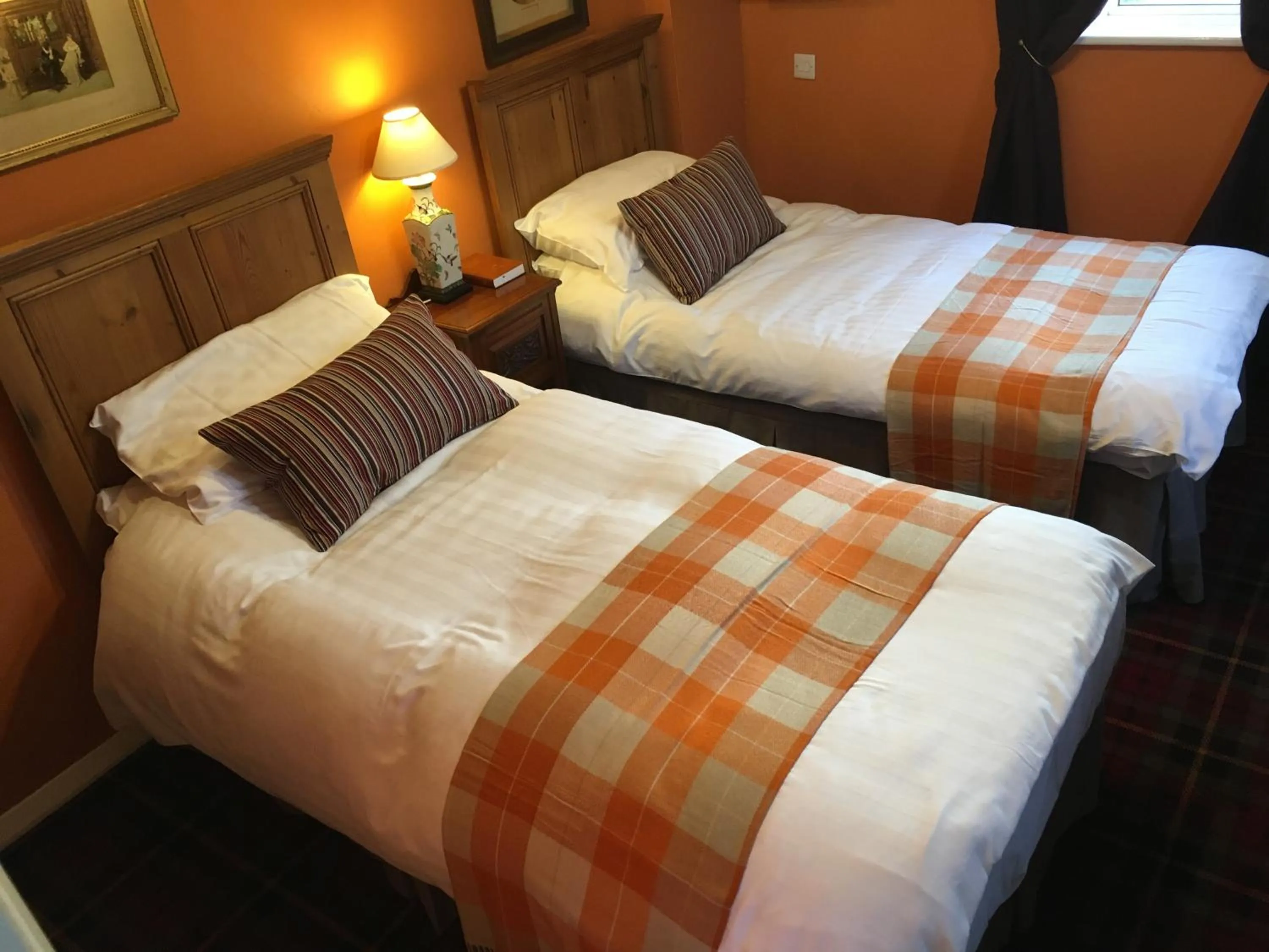 Bedroom, Bed in Robin Hood Inn
