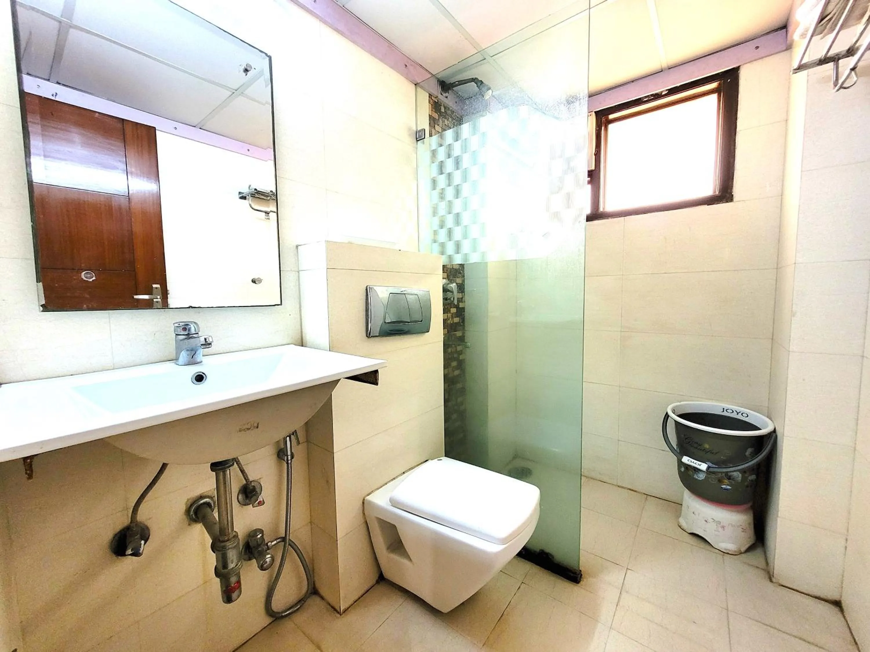 Toilet in Hotel The Daanish Residency - Karol Bagh
