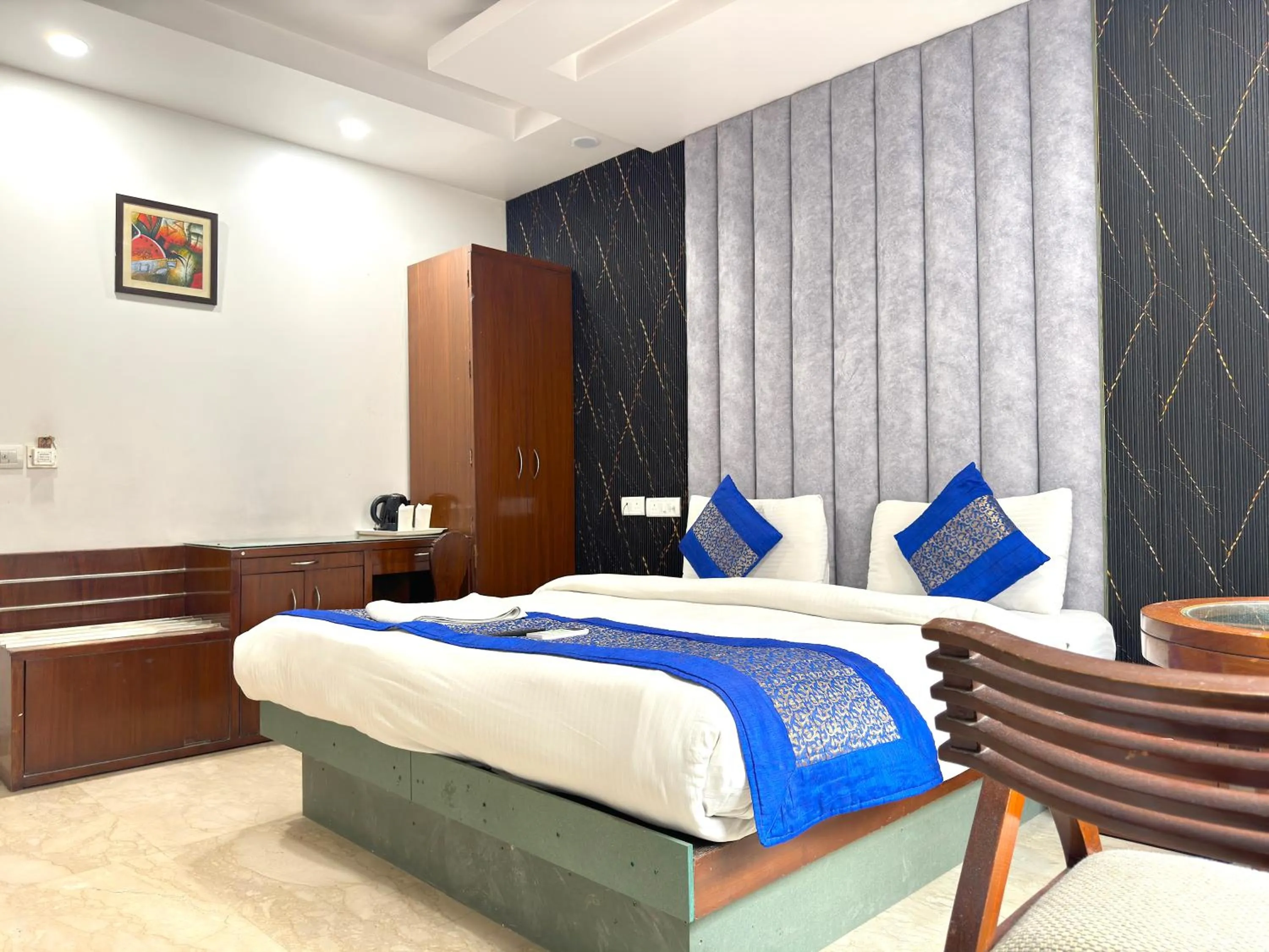 Bed in Hotel The Daanish Residency - Karol Bagh