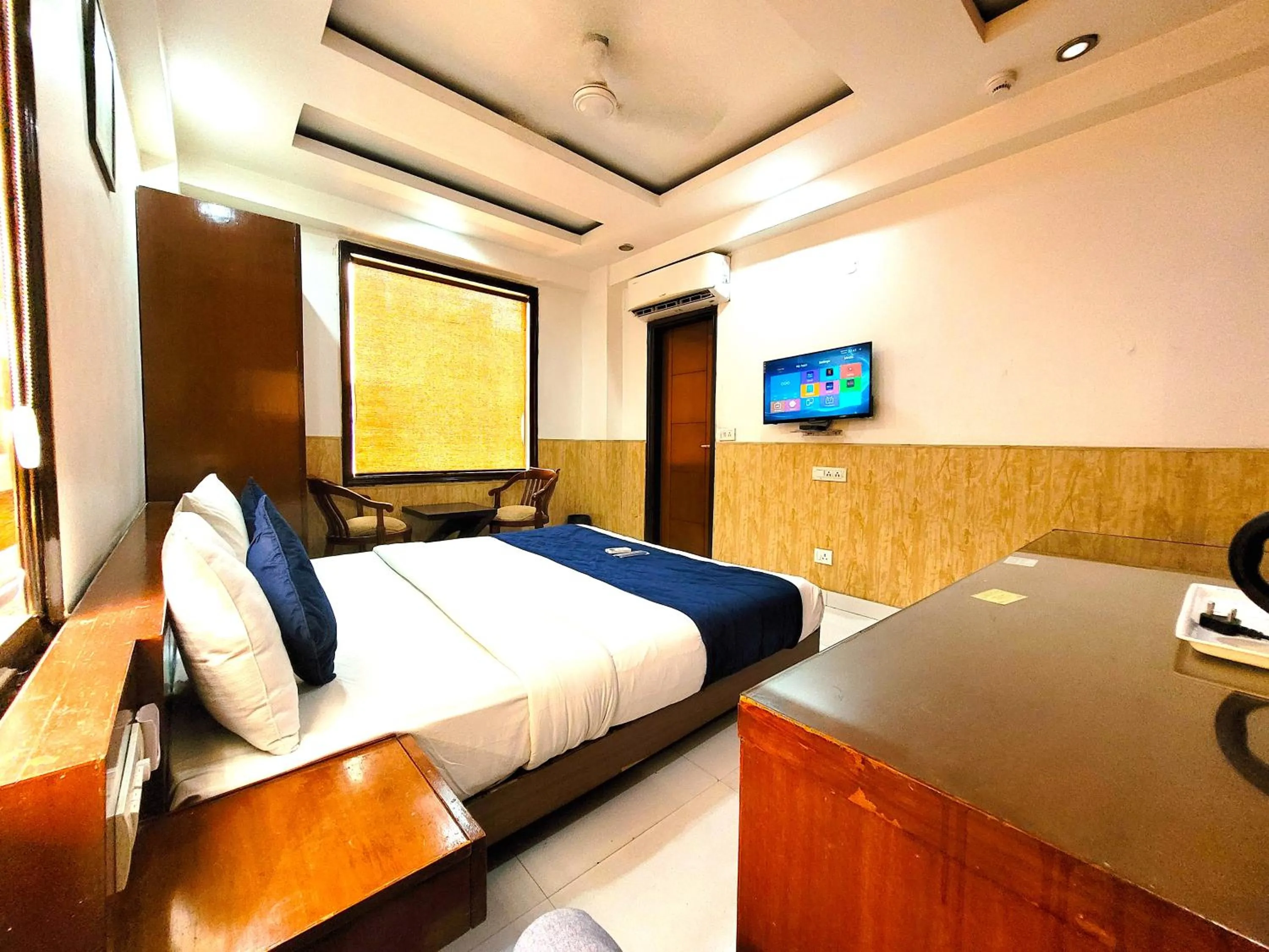 View (from property/room), Bed in Hotel The Daanish Residency - Karol Bagh