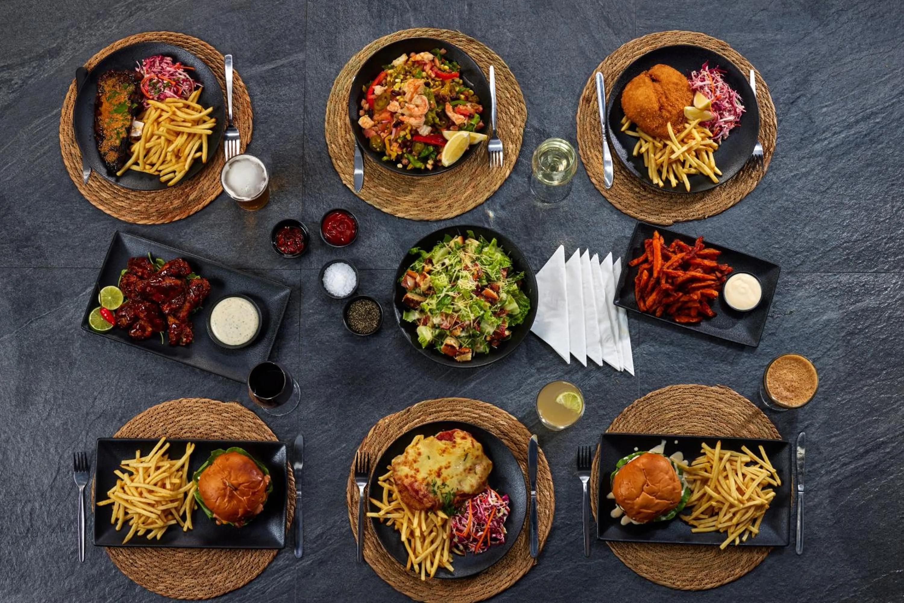 Restaurant/places to eat in Gilligan's Hotel & Resort Cairns