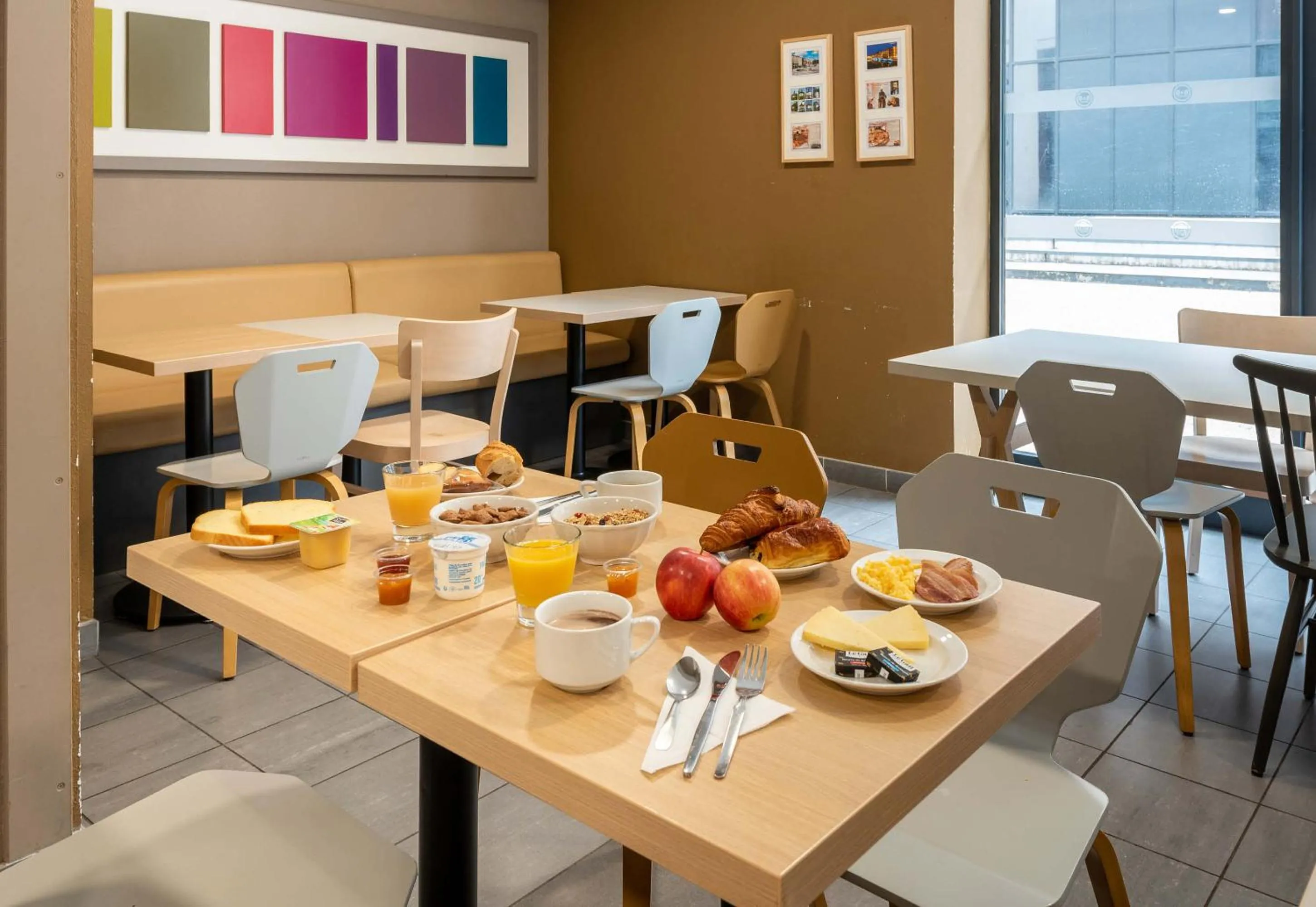 Buffet breakfast in B&B HOTEL Castres Centre Gambetta