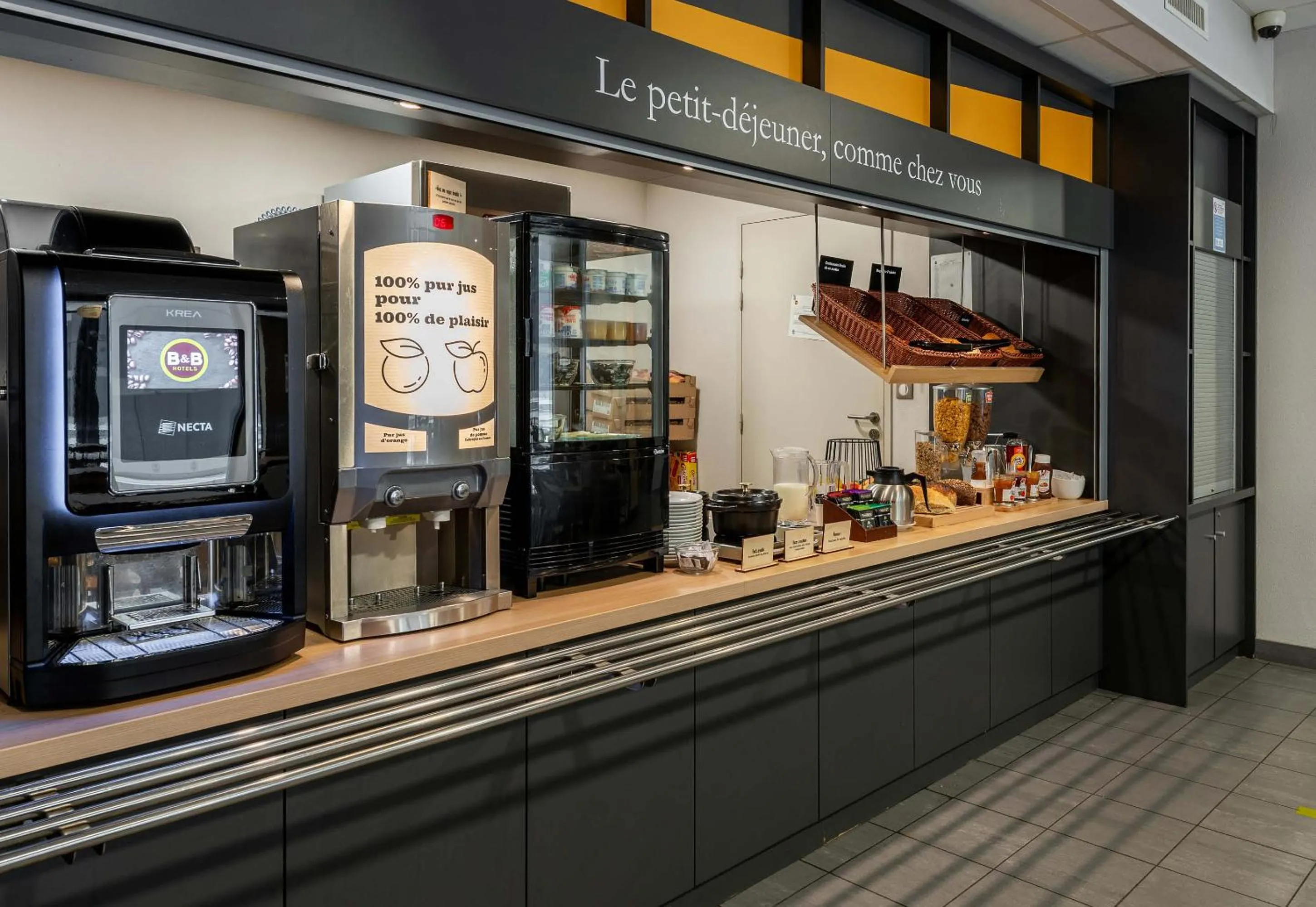 Breakfast in B&B HOTEL Castres Centre Gambetta