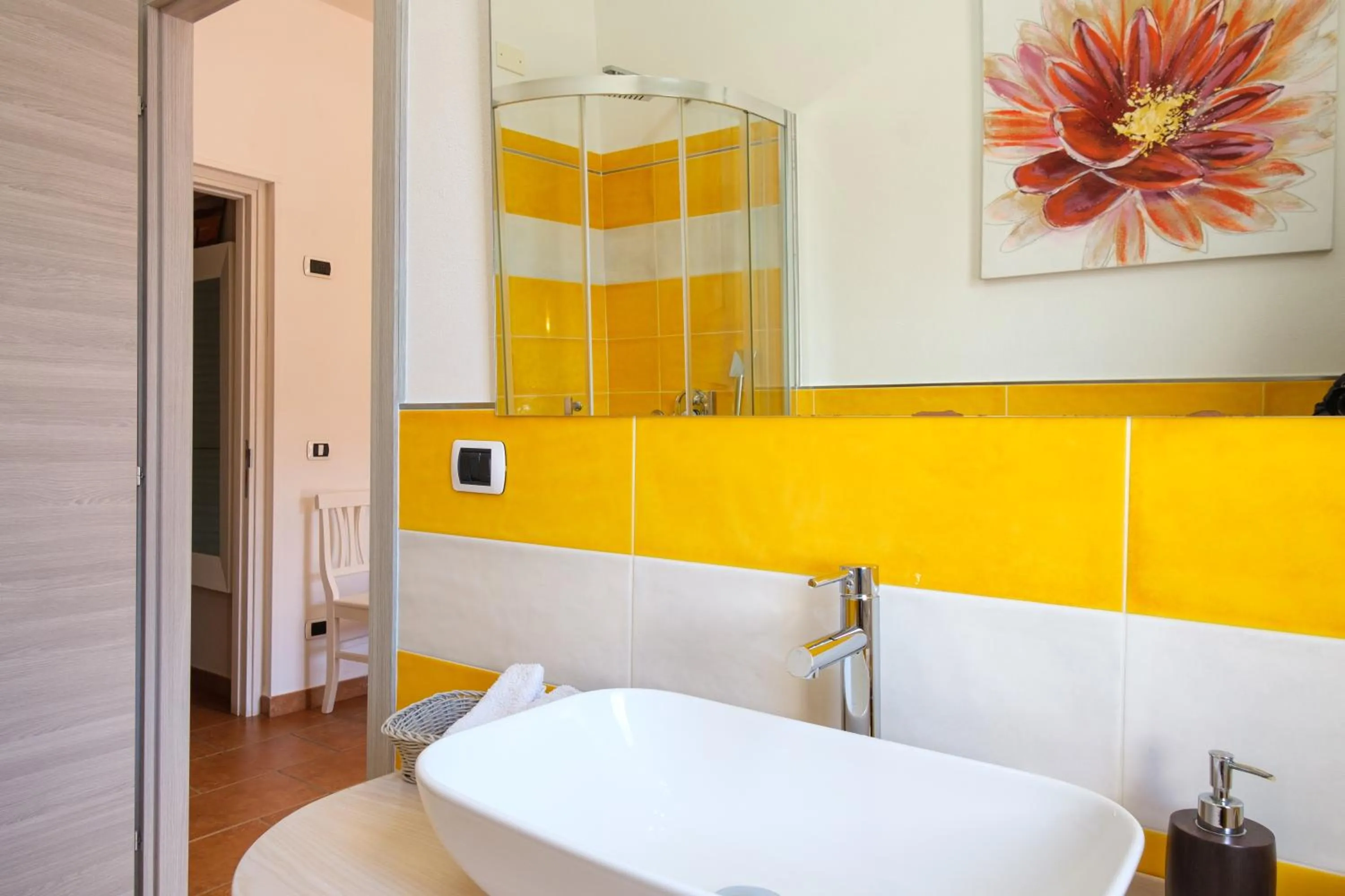 Shower in Villa Piana