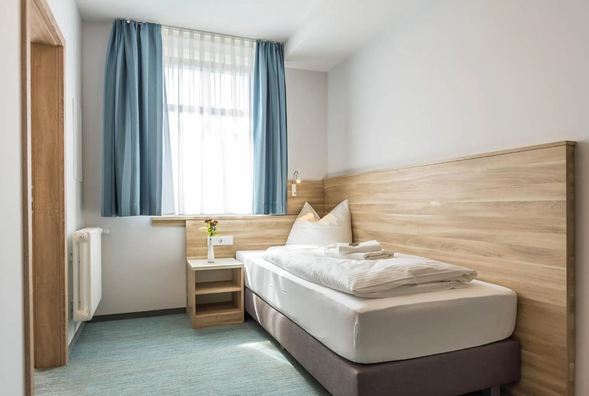 Day, Bed in Schumanns Garten