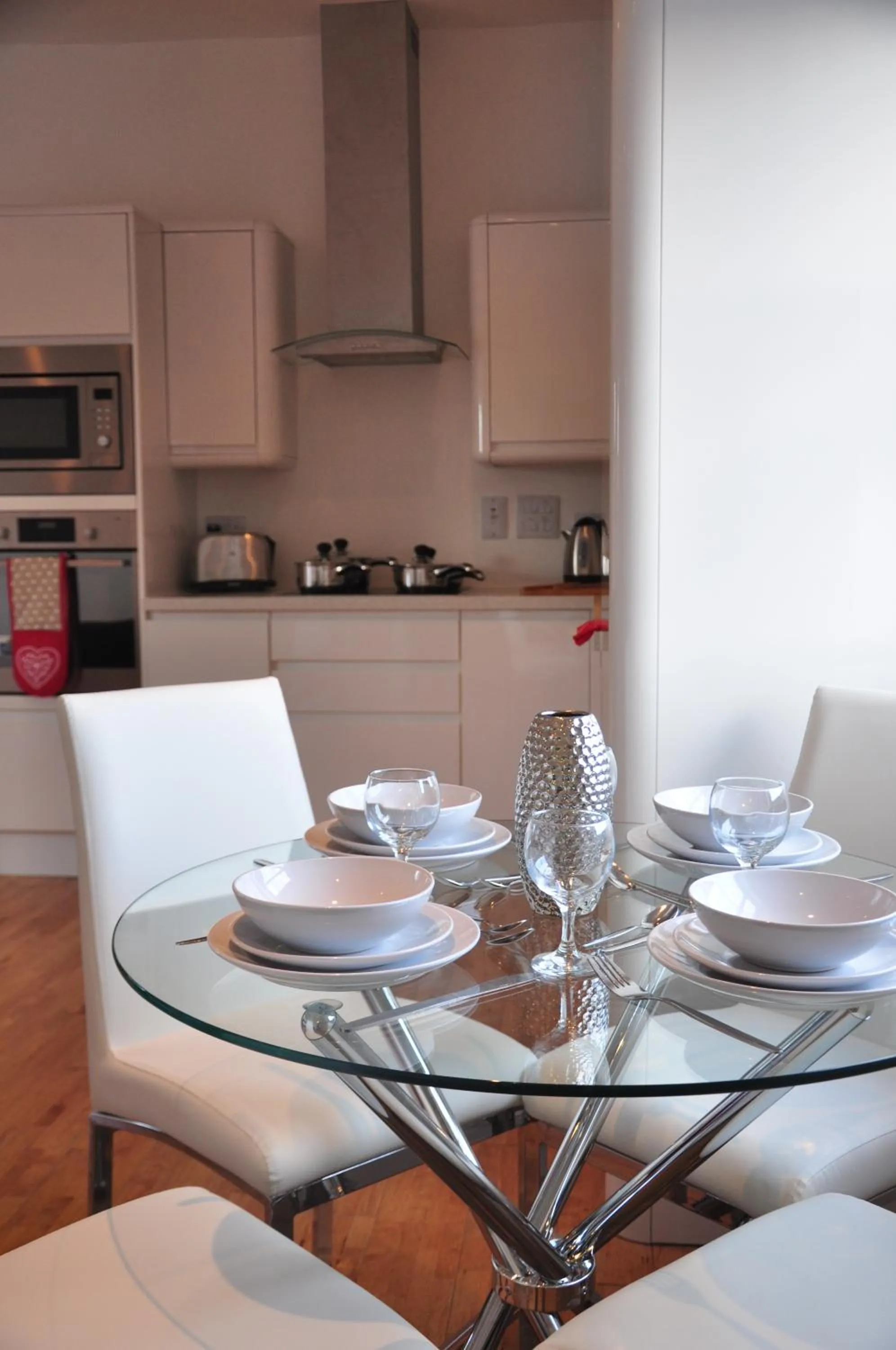 Kitchen or kitchenette, Dining Area in Andover Apartments