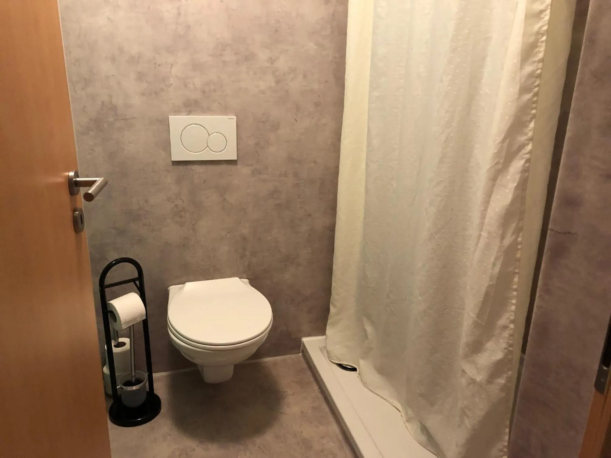 Bathroom in Oldtown Hostel Otter