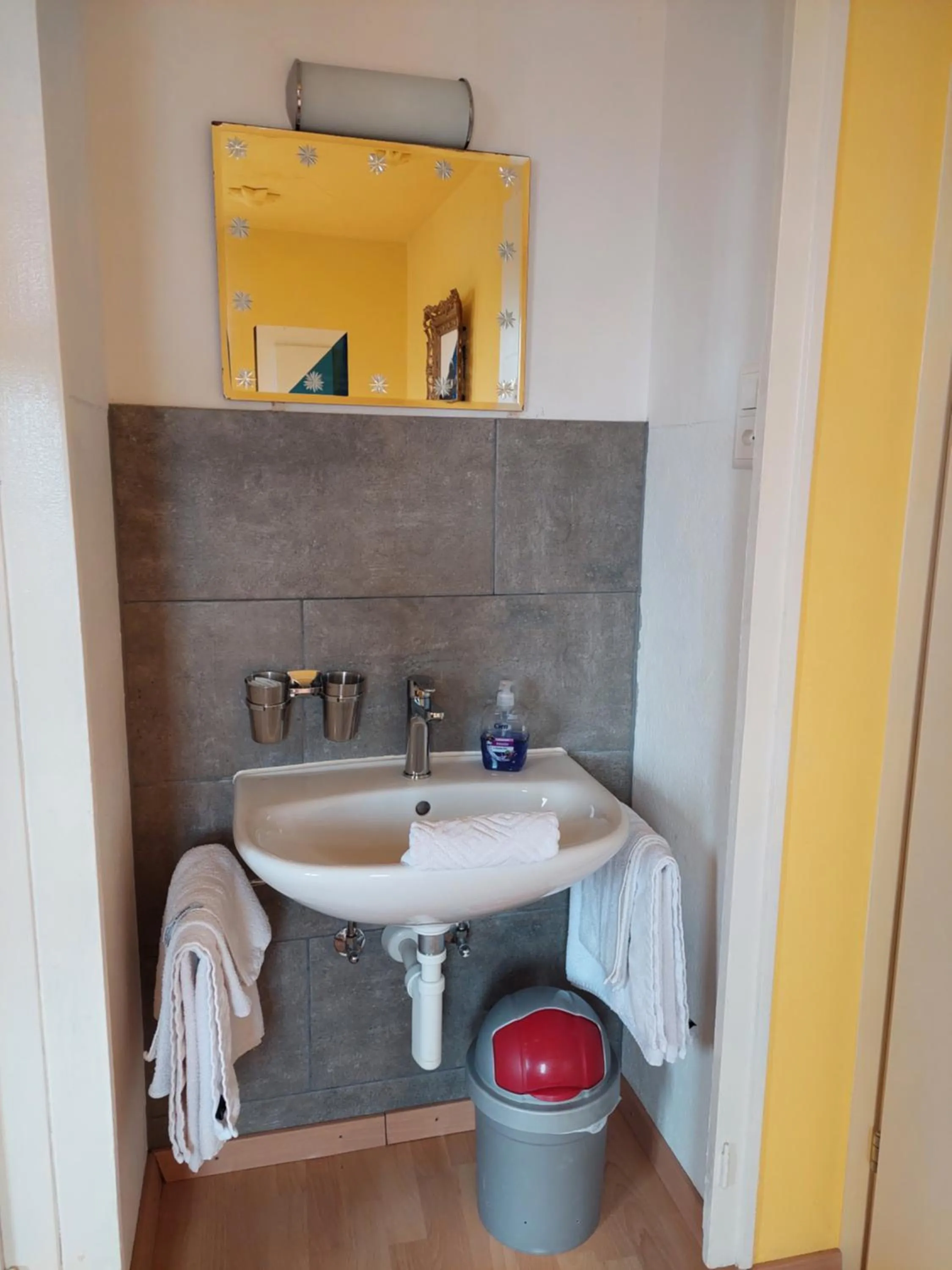 towels in Oldtown Hostel Otter