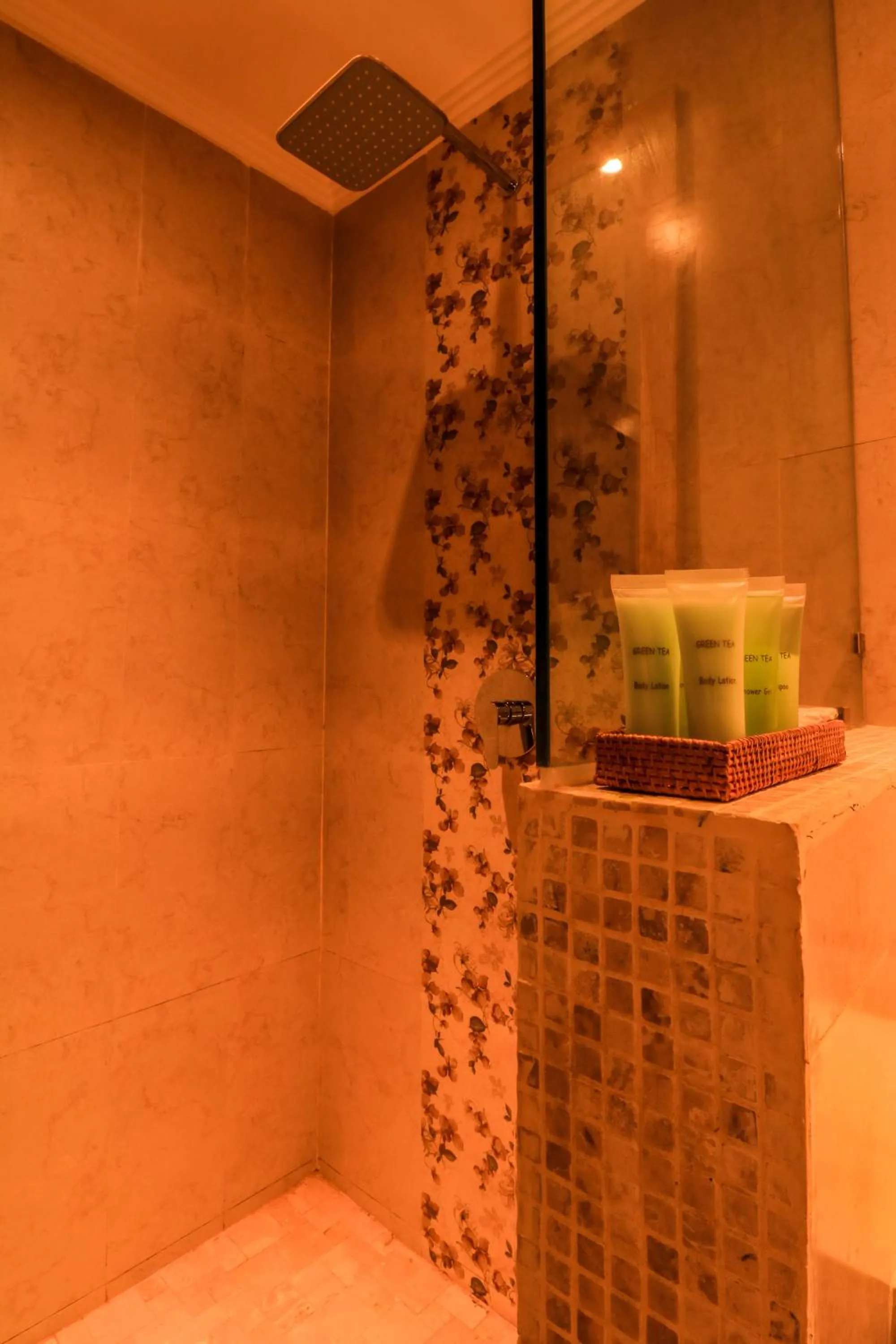 Shower in Taman Amertha Villas by Maha Bali