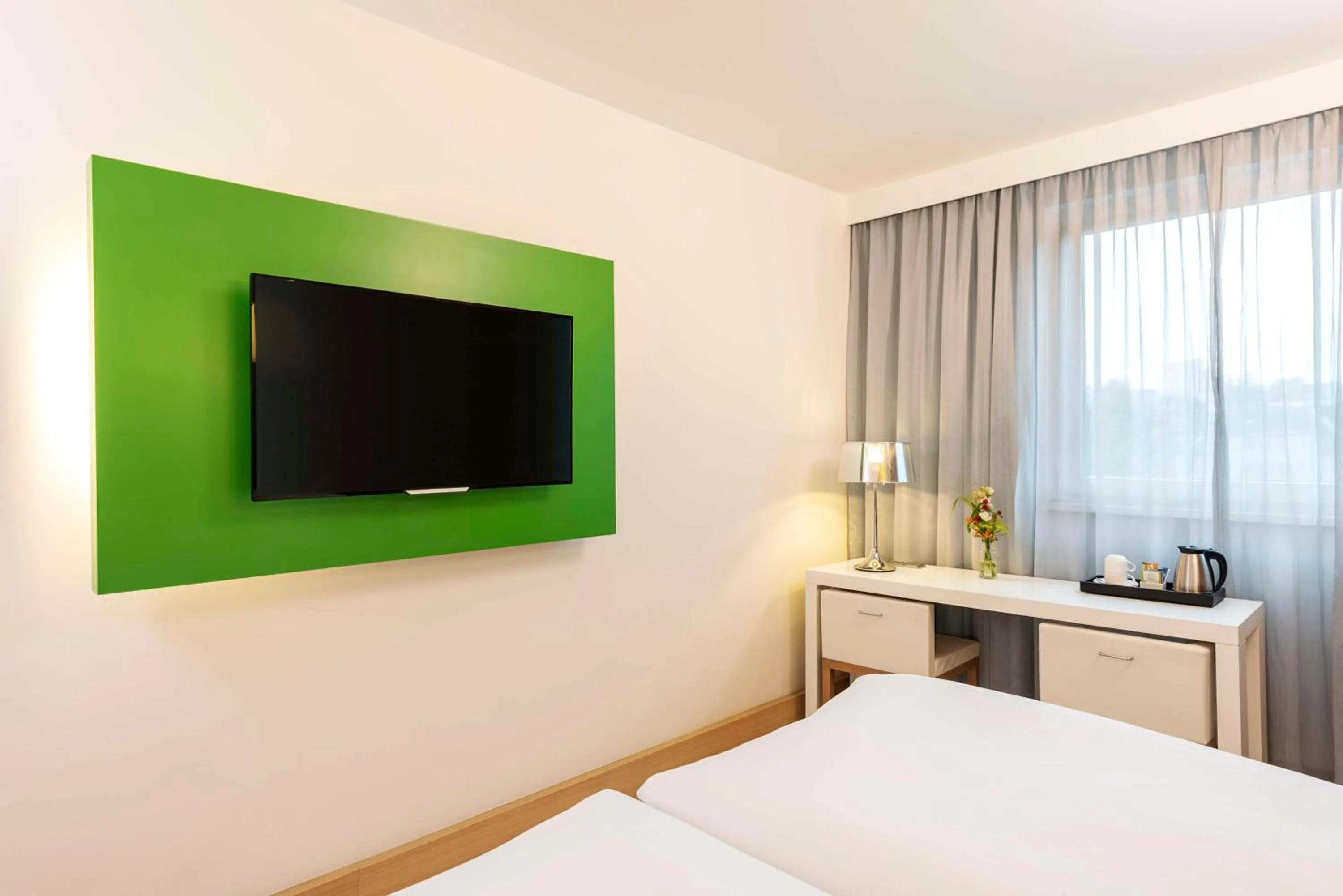 Bedroom, Bed in NH Ludwigsburg