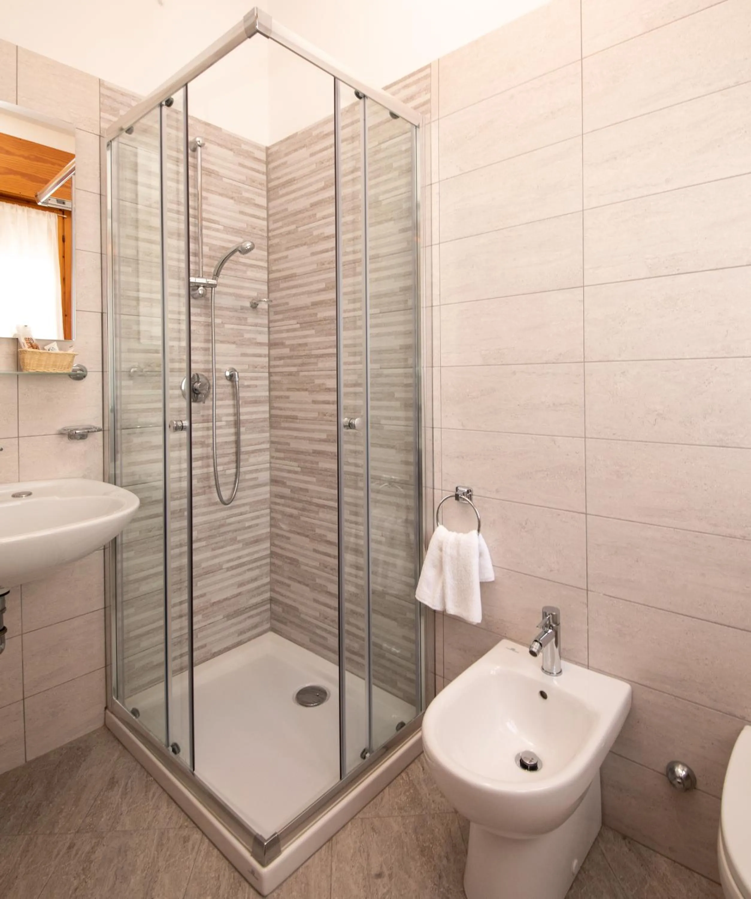 Shower in Hotel Nazionale