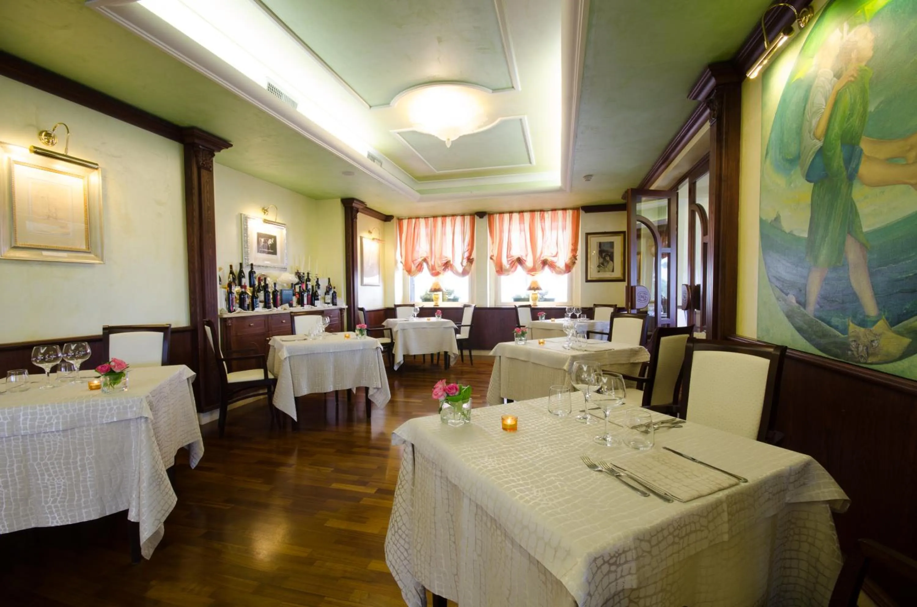 Restaurant/places to eat in Hotel Ovidius