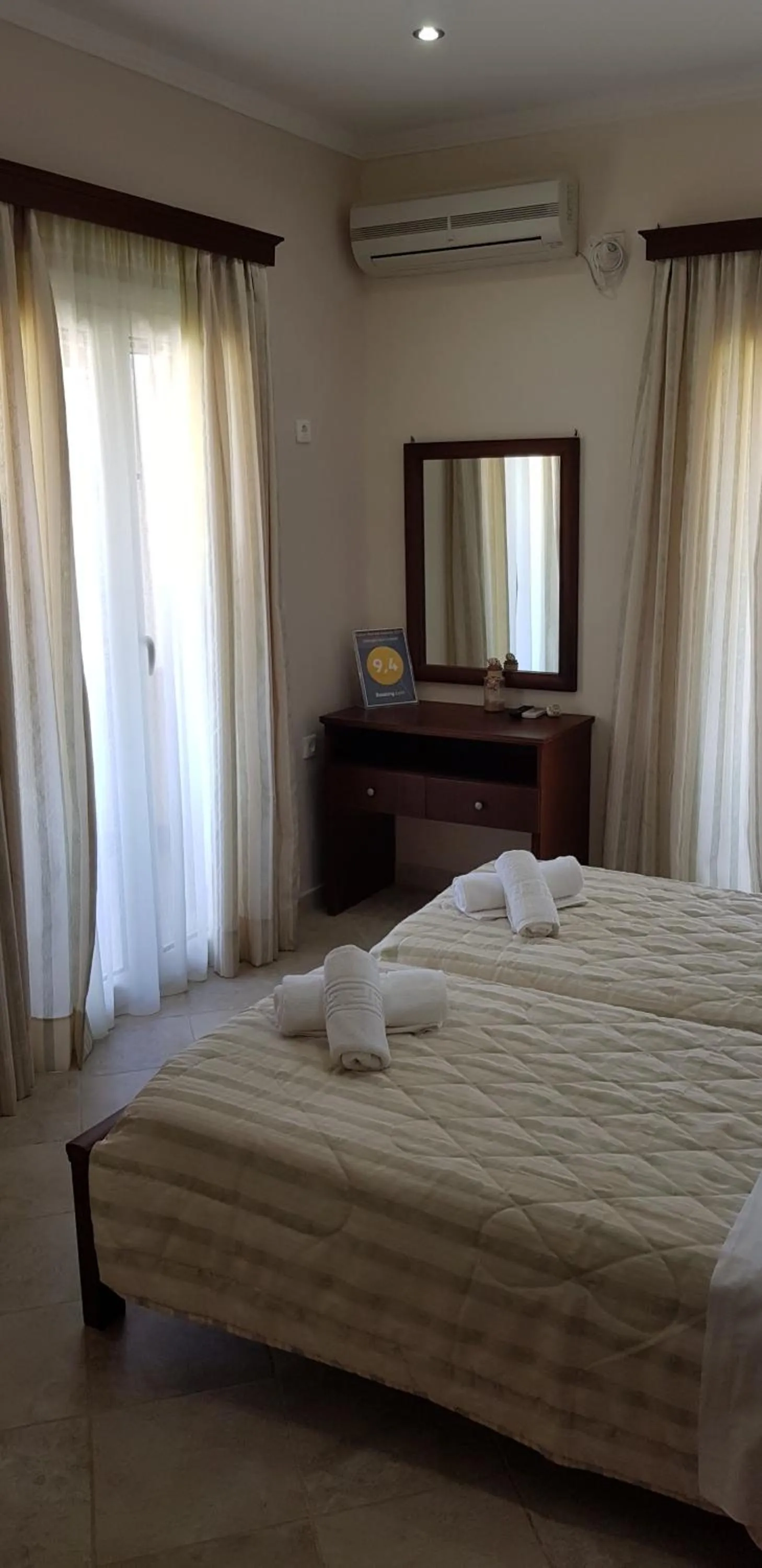 Bed in Georgia Apartments