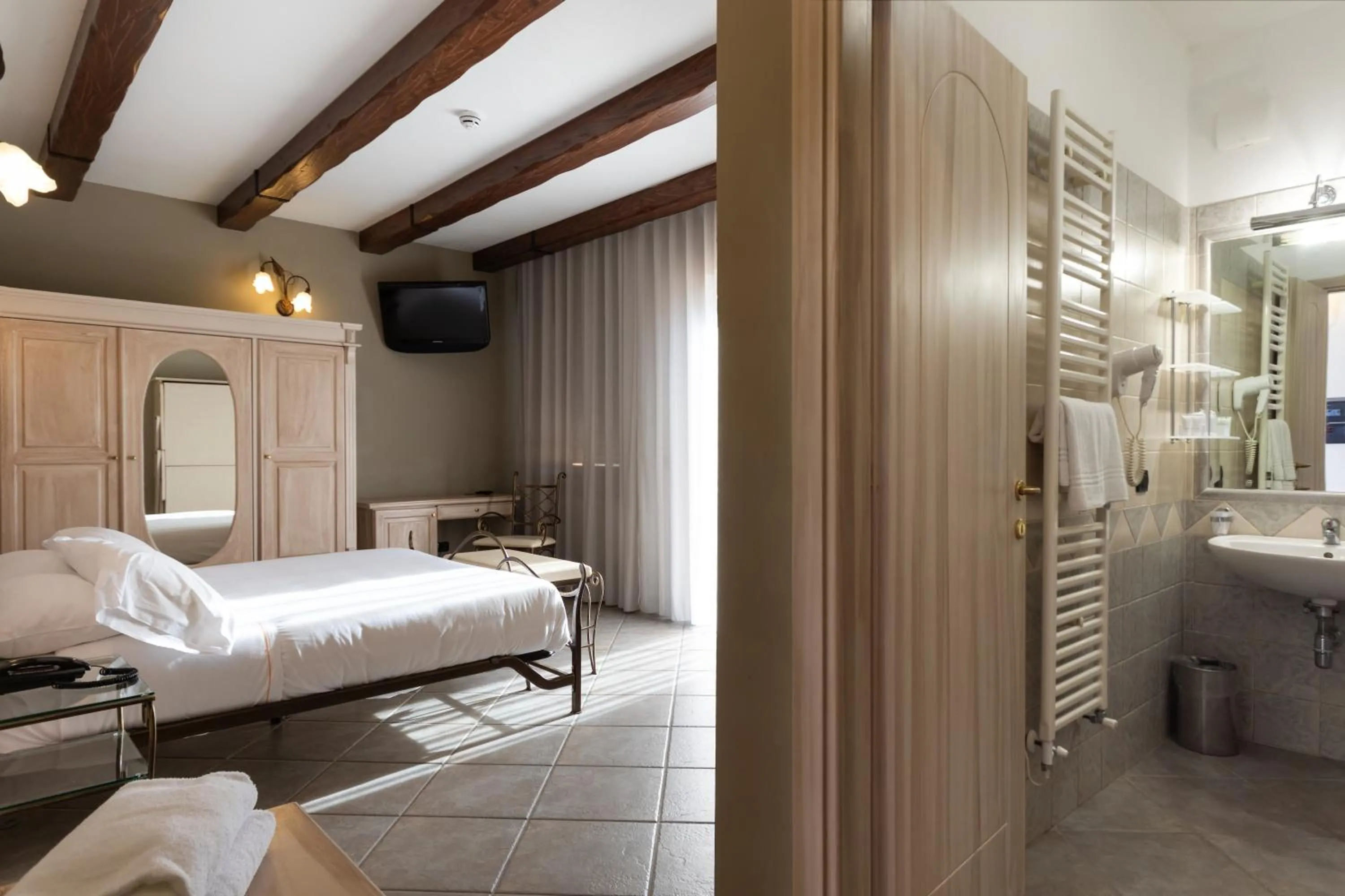 Bed in Hotel Don Luis