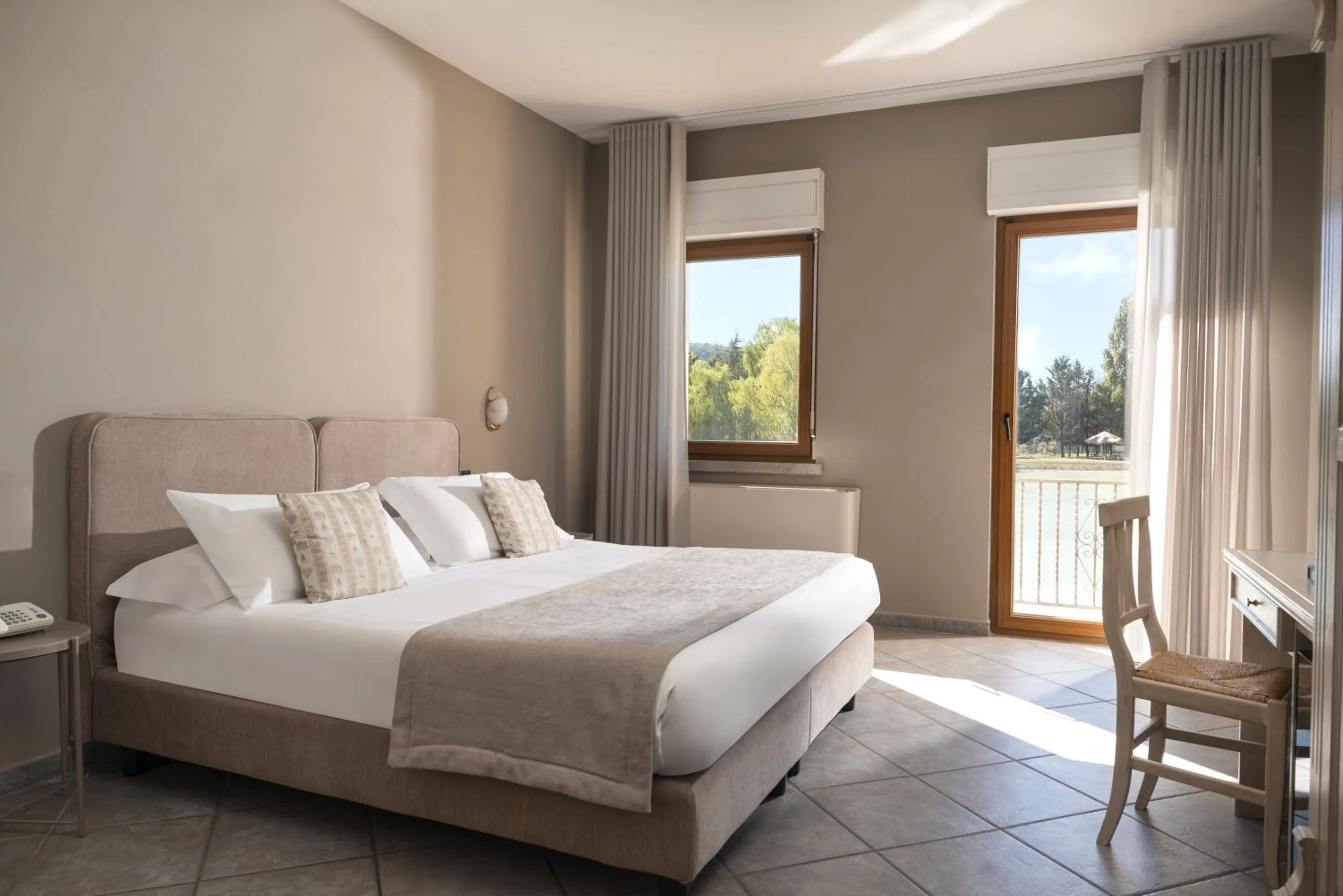 Bedroom, Bed in Hotel Don Luis