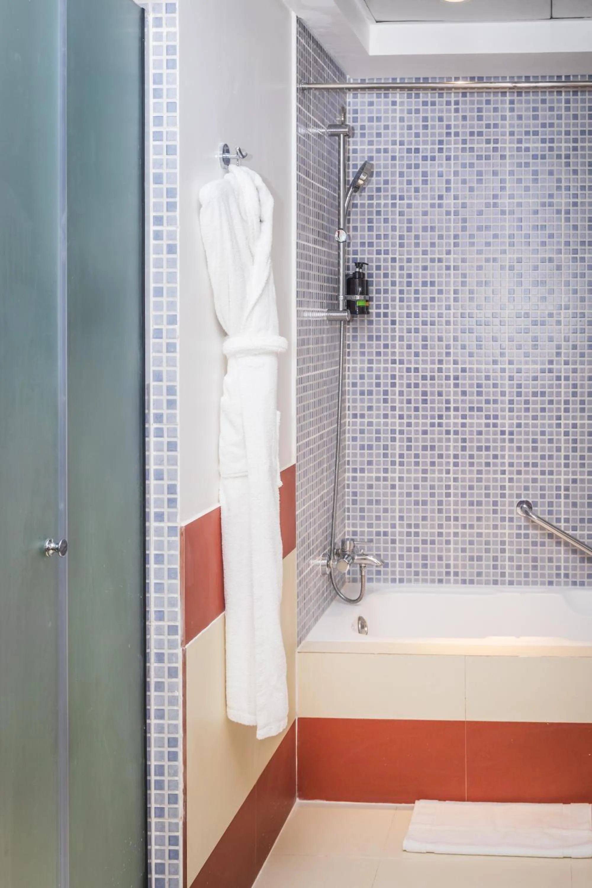 Bathroom in MD Hotel By Gewan