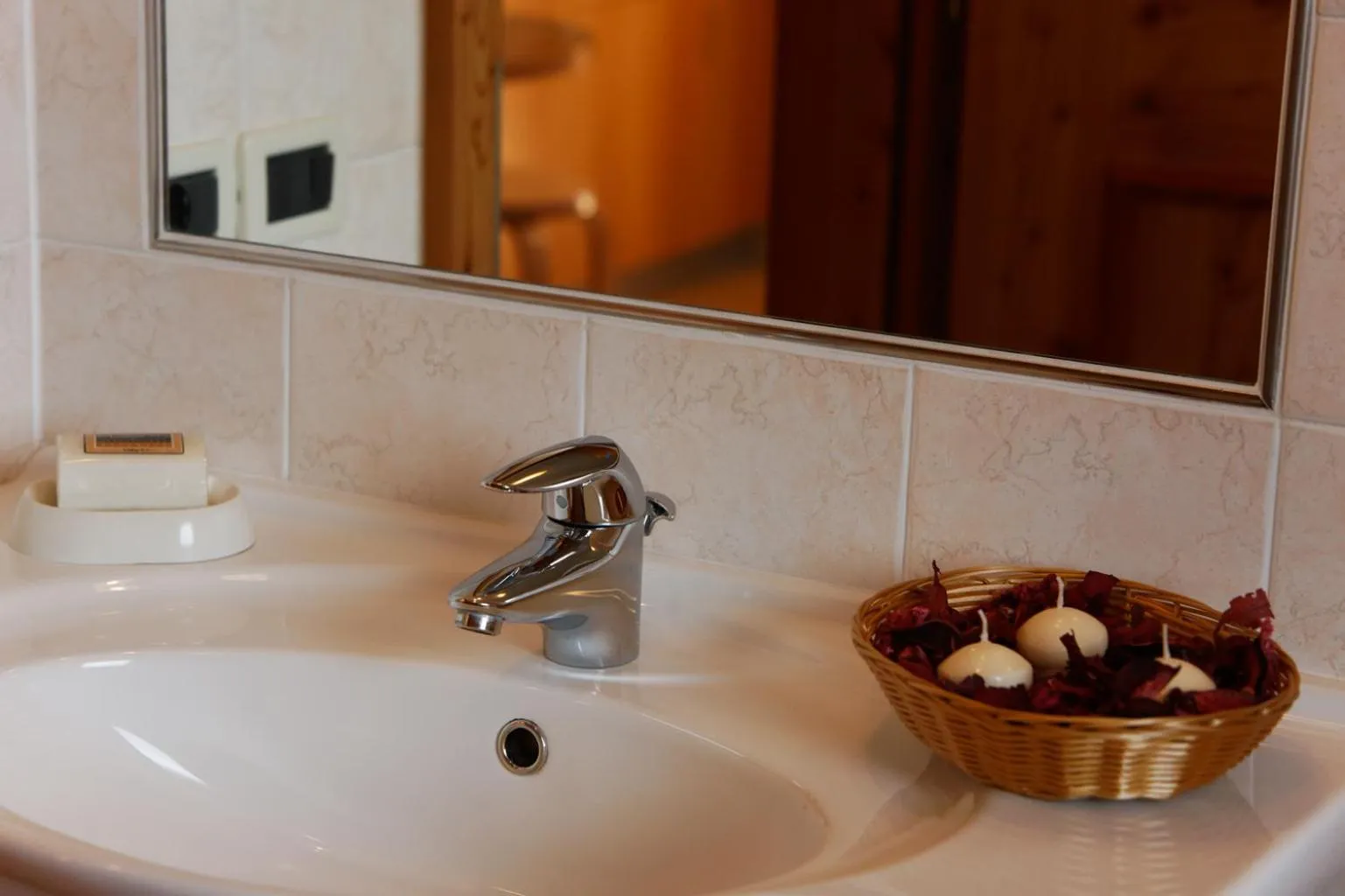 Bathroom in Hotel Genziana