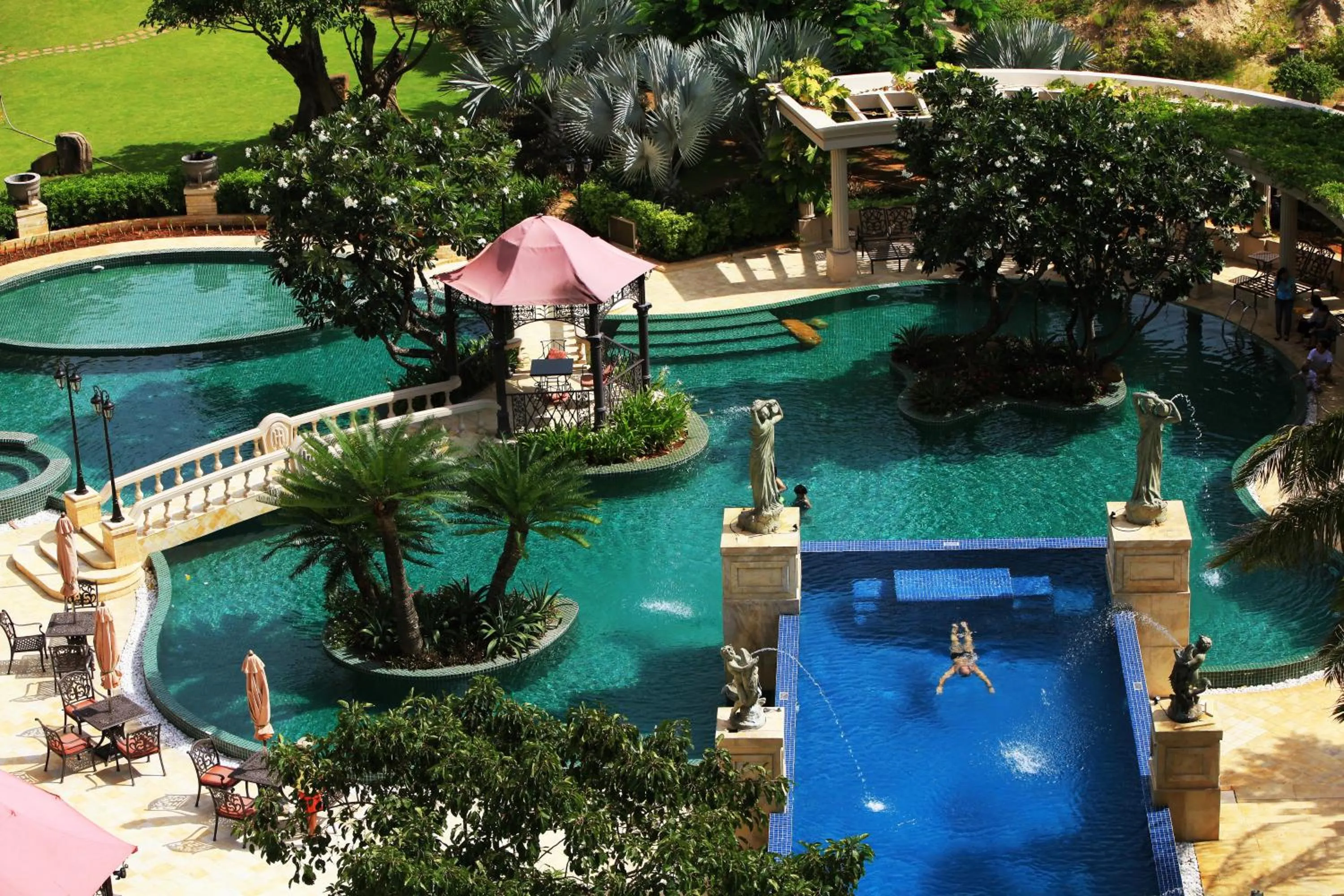 Swimming pool in The IMPERIAL Vung Tau Hotel
