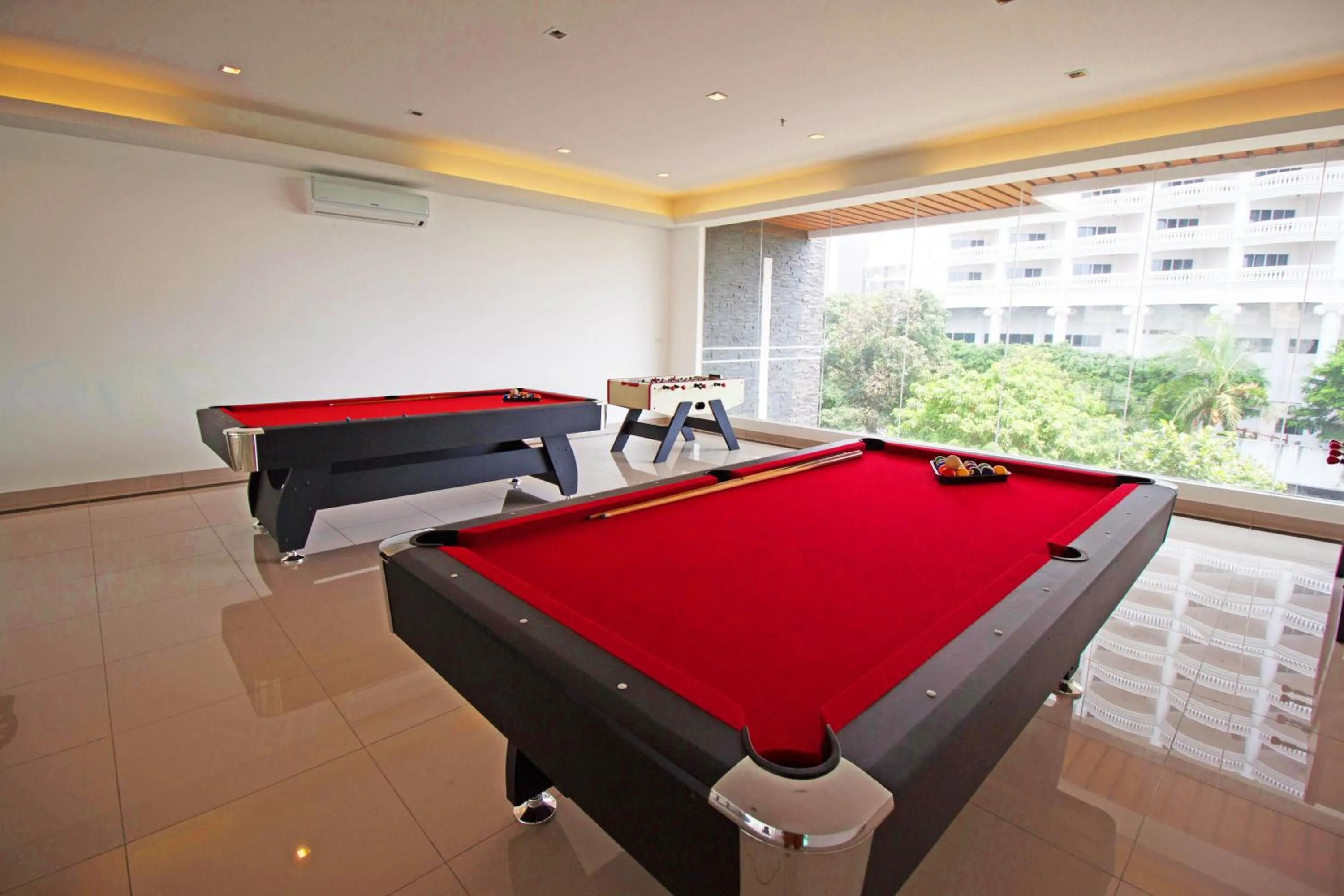 Billiard in Wongamat Tower by Pattaya Sunny Rentals