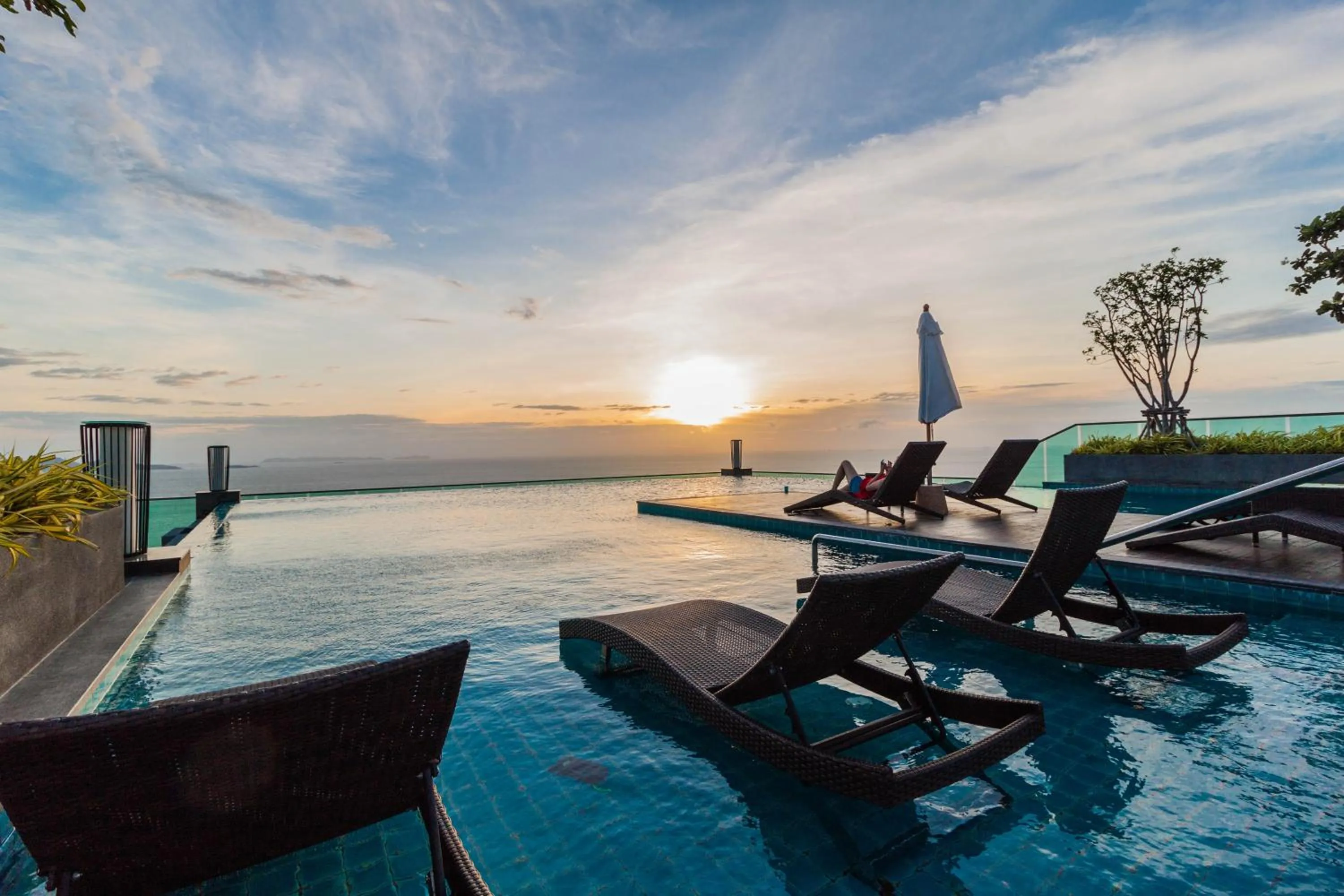 Swimming pool in Wongamat Tower by Pattaya Sunny Rentals