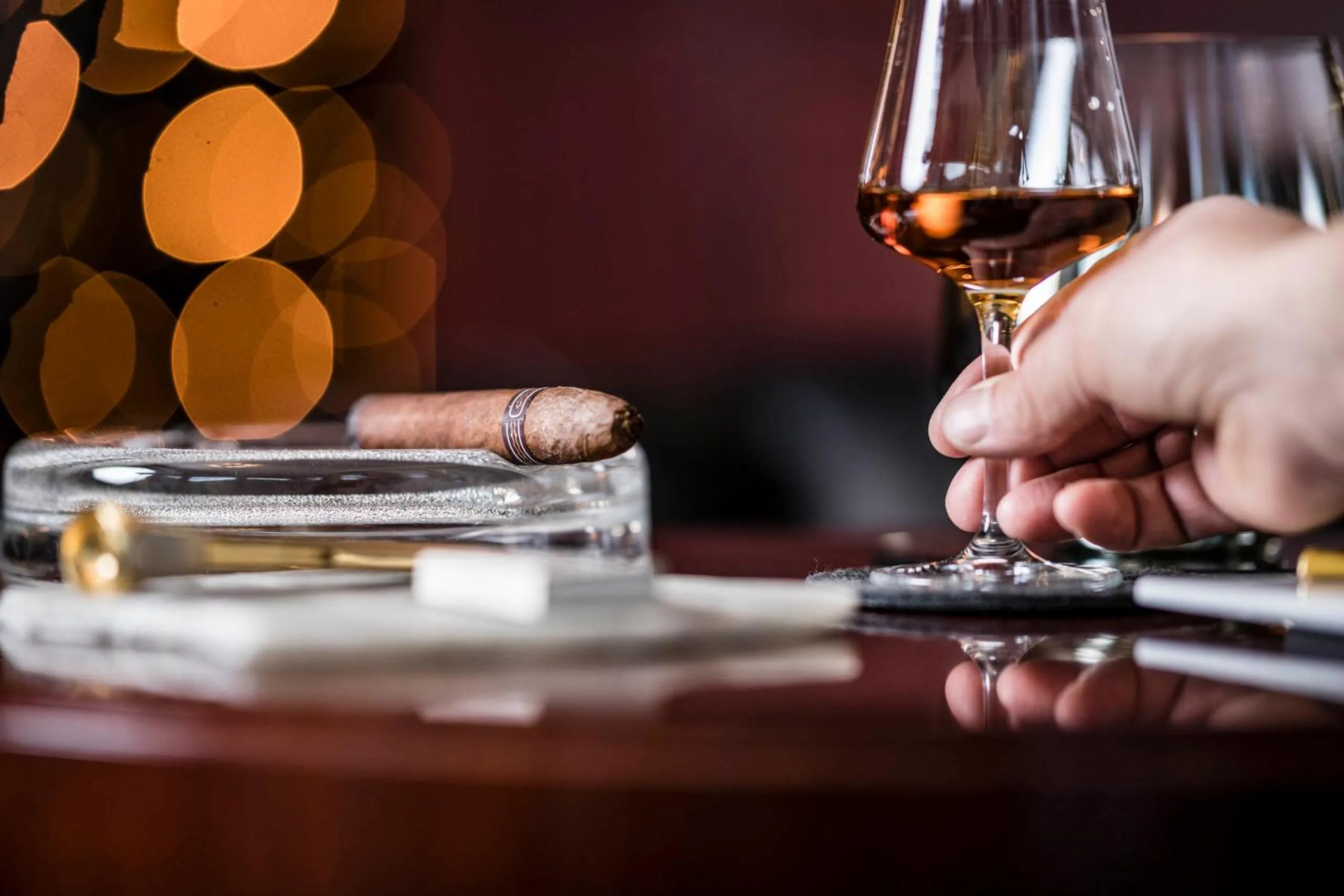 Lounge or bar in Romantik Hotel & Restaurant Stafler