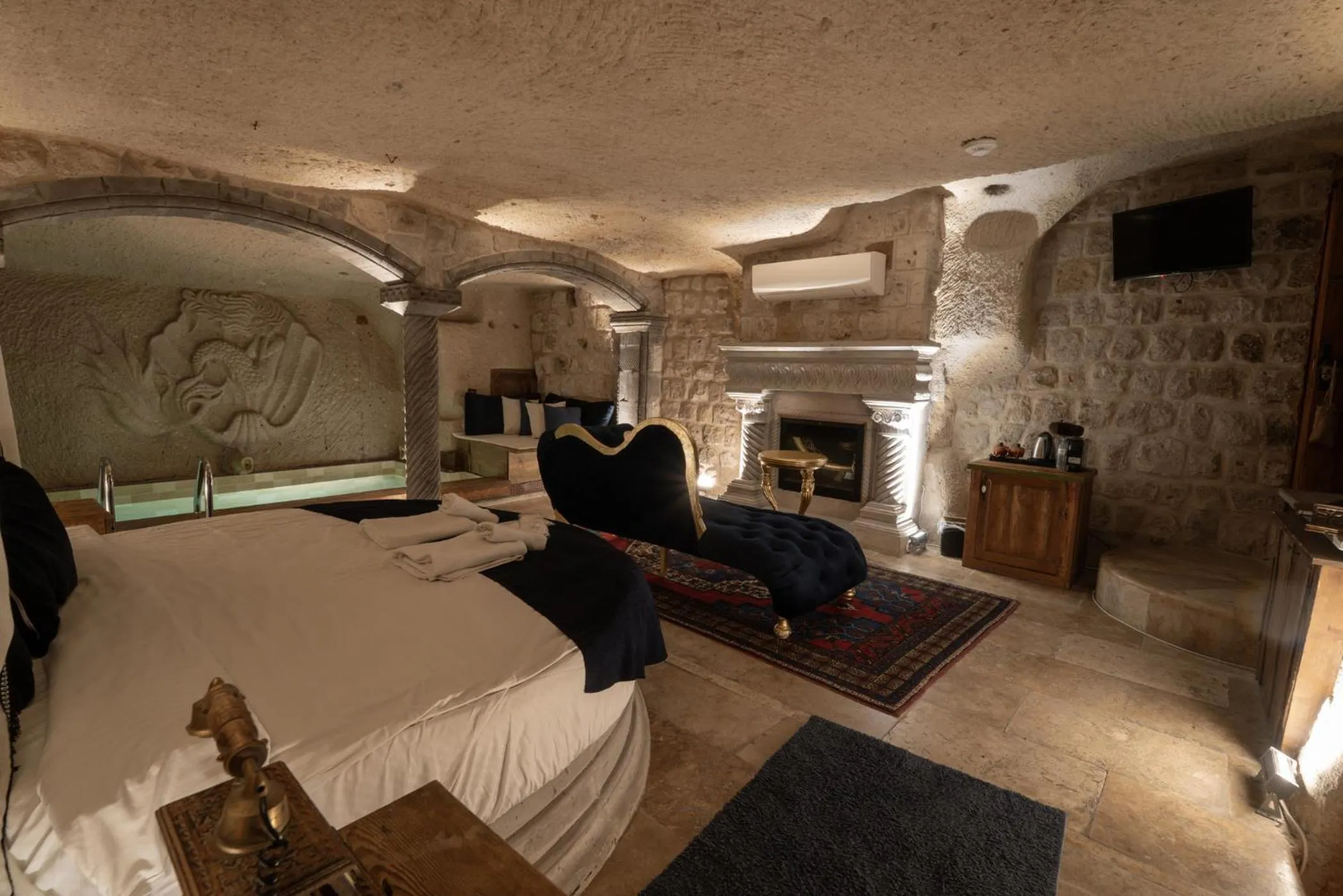 Photo of the whole room, Bed in Wish Cappadocia Luxury Boutique Chain Hotels
