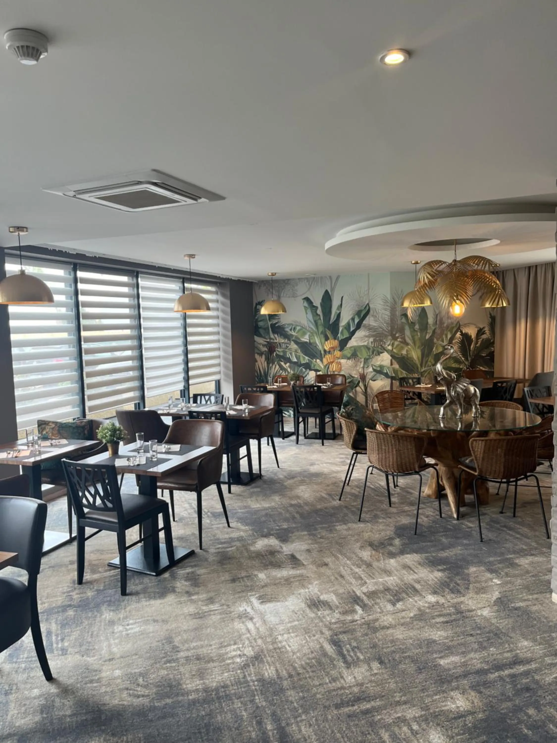 Restaurant/places to eat in Le Lodge Brit Hotel Strasbourg Zenith