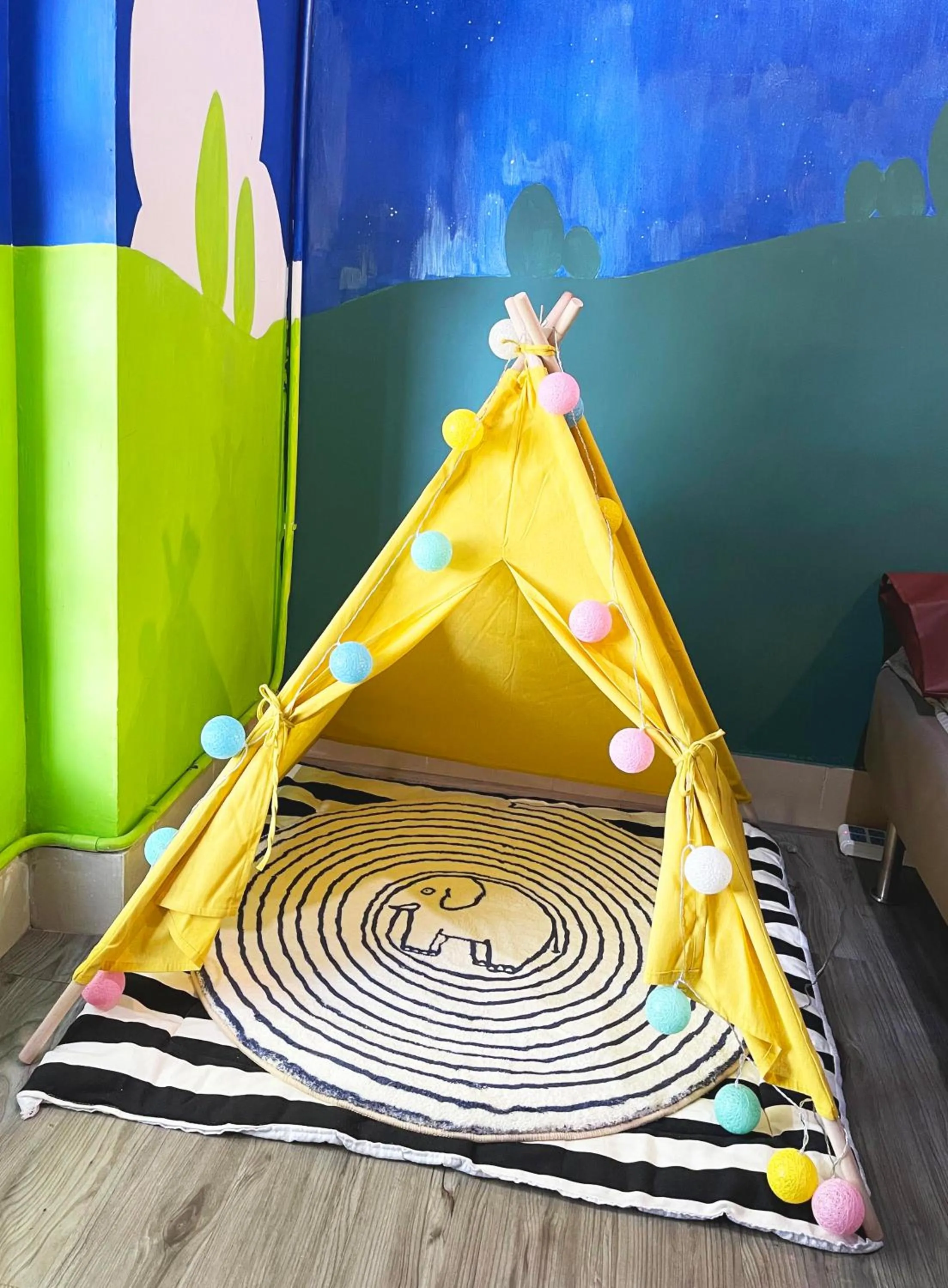 Decorative detail in YHA Bradbury Jockey Club Youth Hostel