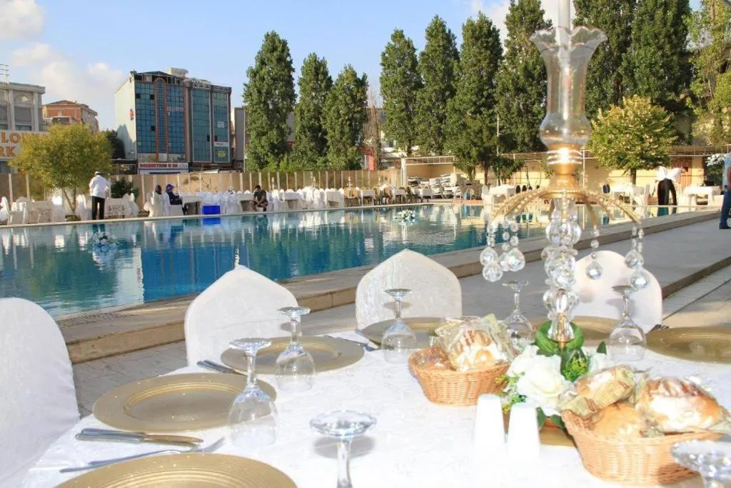 Swimming Pool in Florya Park Hotel