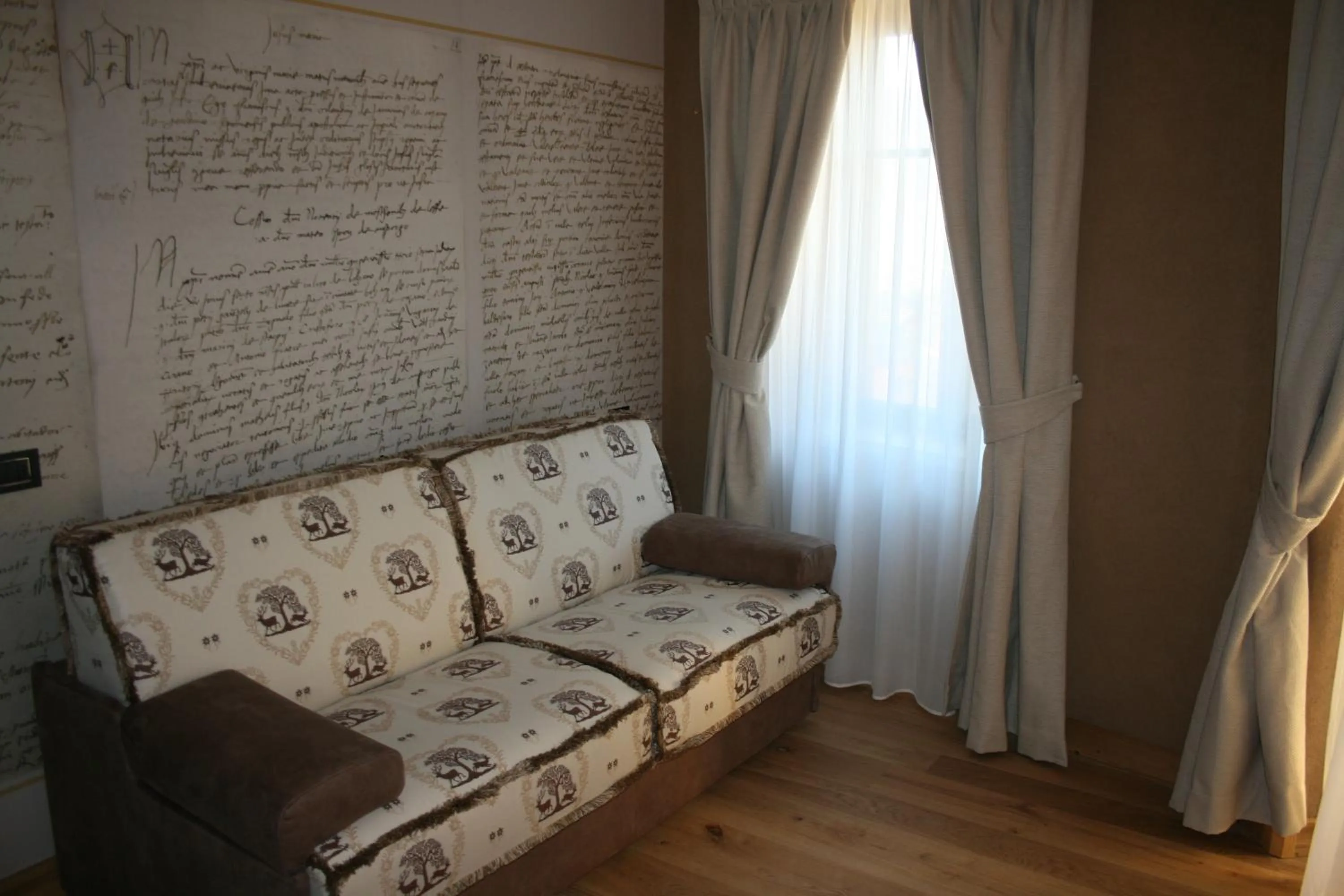 Decorative detail in Hotel Orso Grigio