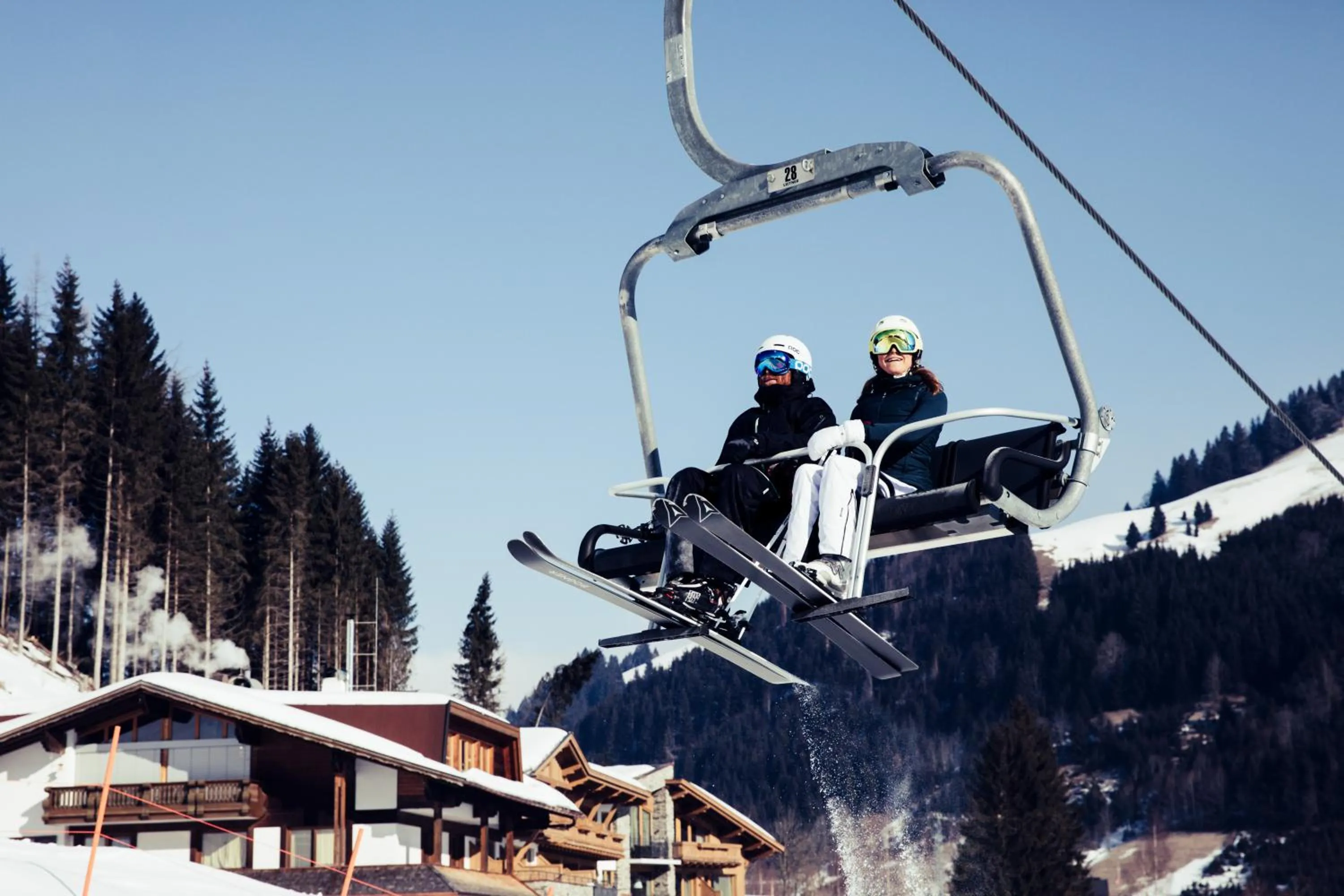 Skiing in Biohotel Bergzeit