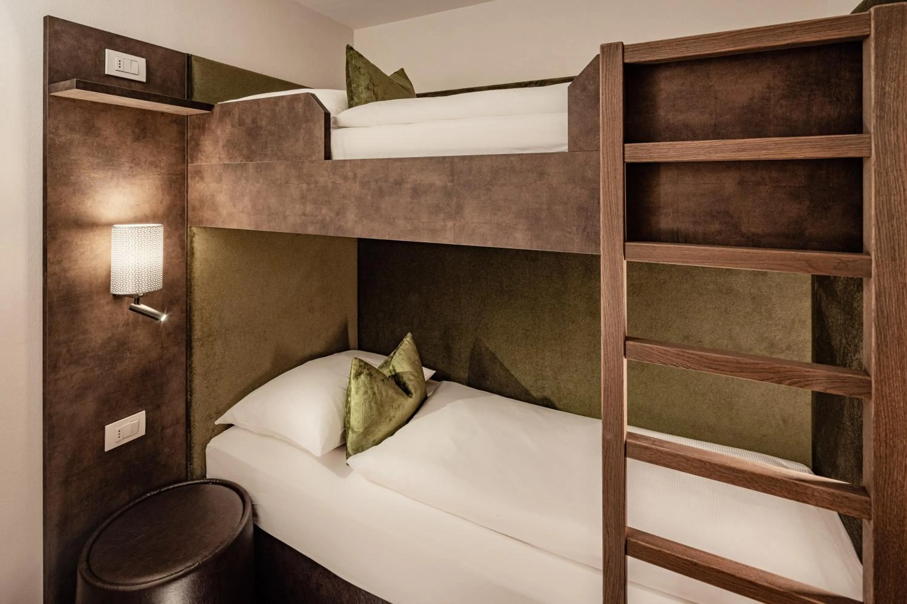 bunk bed, Bed in Boutique & Fashion Hotel Maciaconi - Gardenahotels