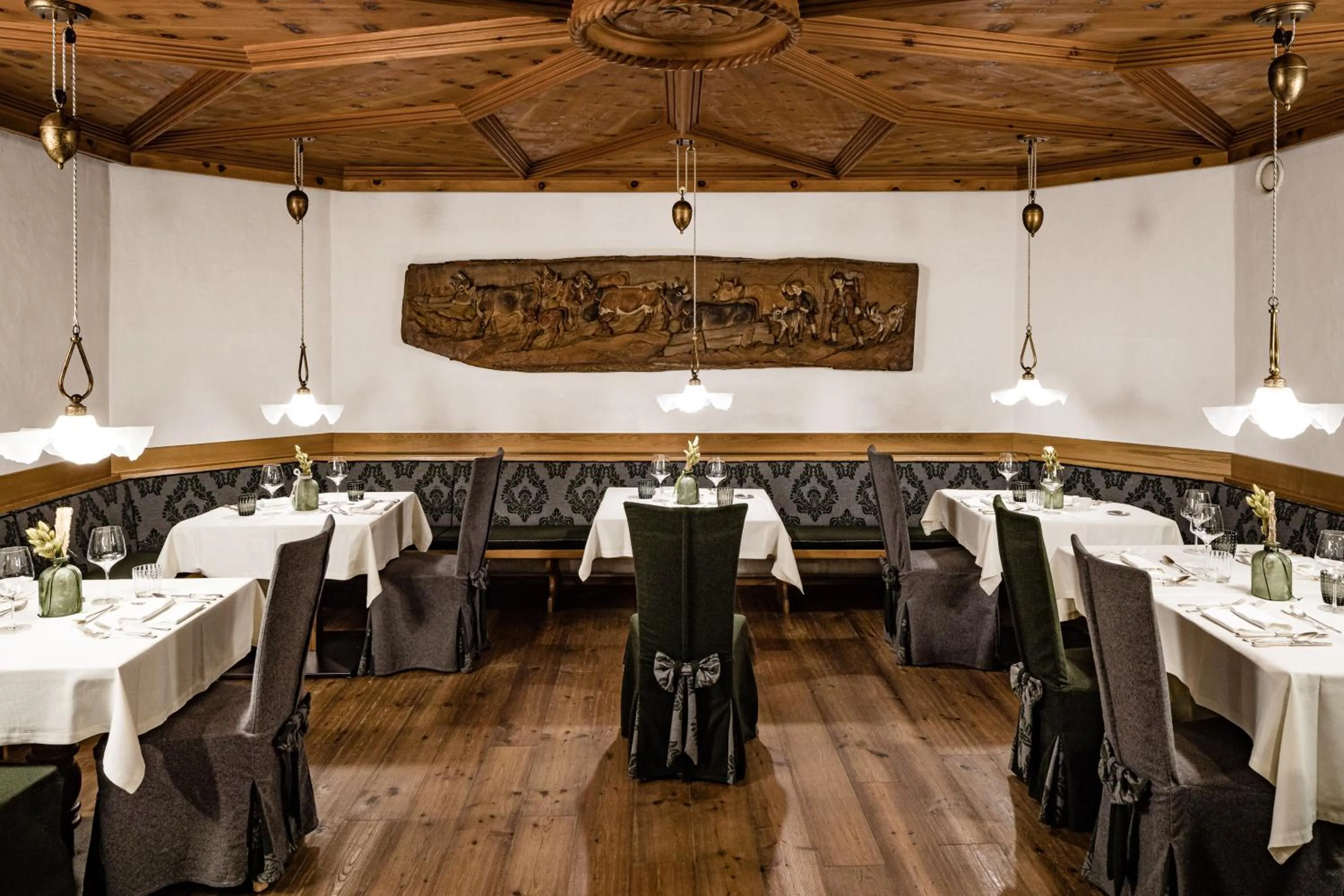 Restaurant/places to eat in Boutique & Fashion Hotel Maciaconi - Gardenahotels