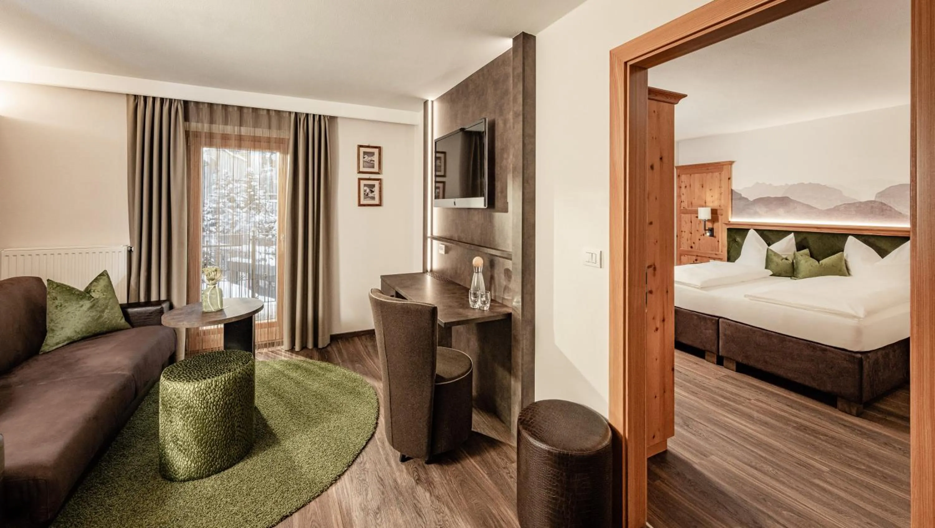 Living room, Bed in Boutique & Fashion Hotel Maciaconi - Gardenahotels