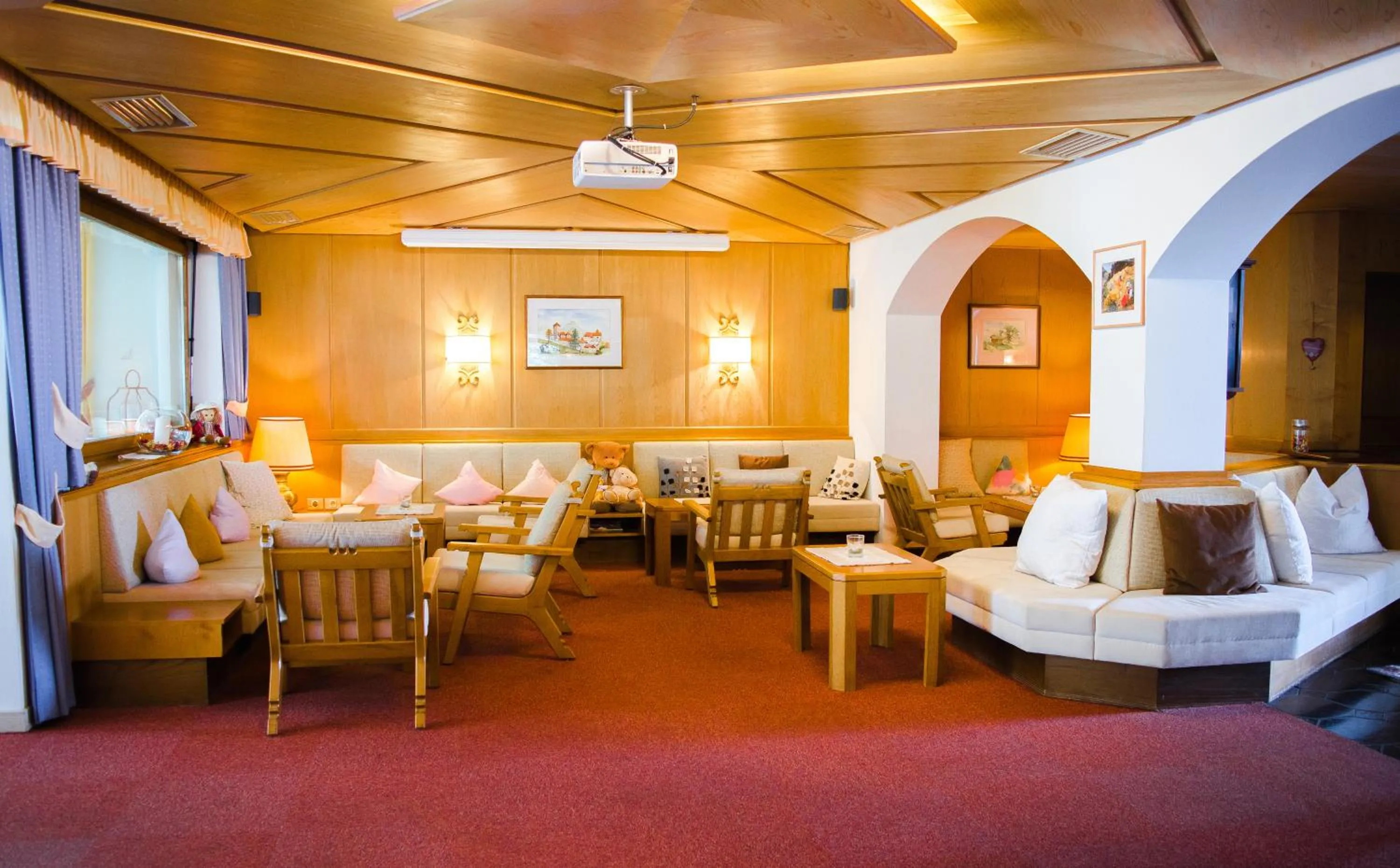 Communal lounge/ TV room in Hotel St. Pankraz