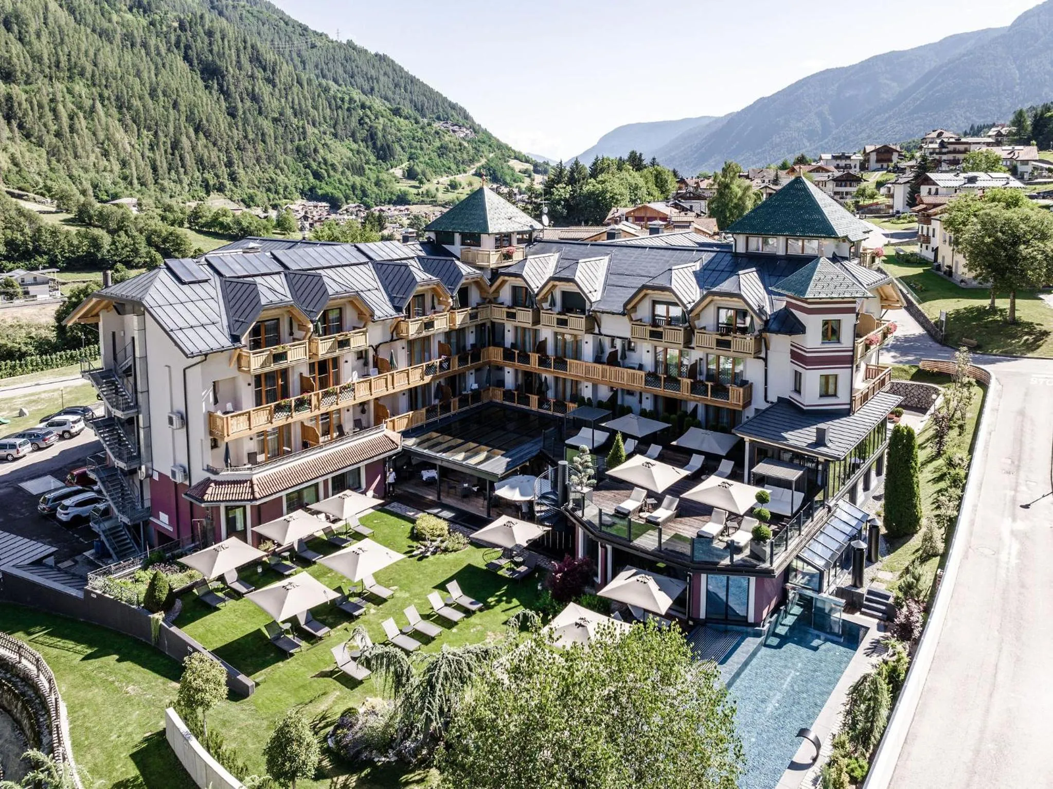 Tevini Dolomites Charming Hotel