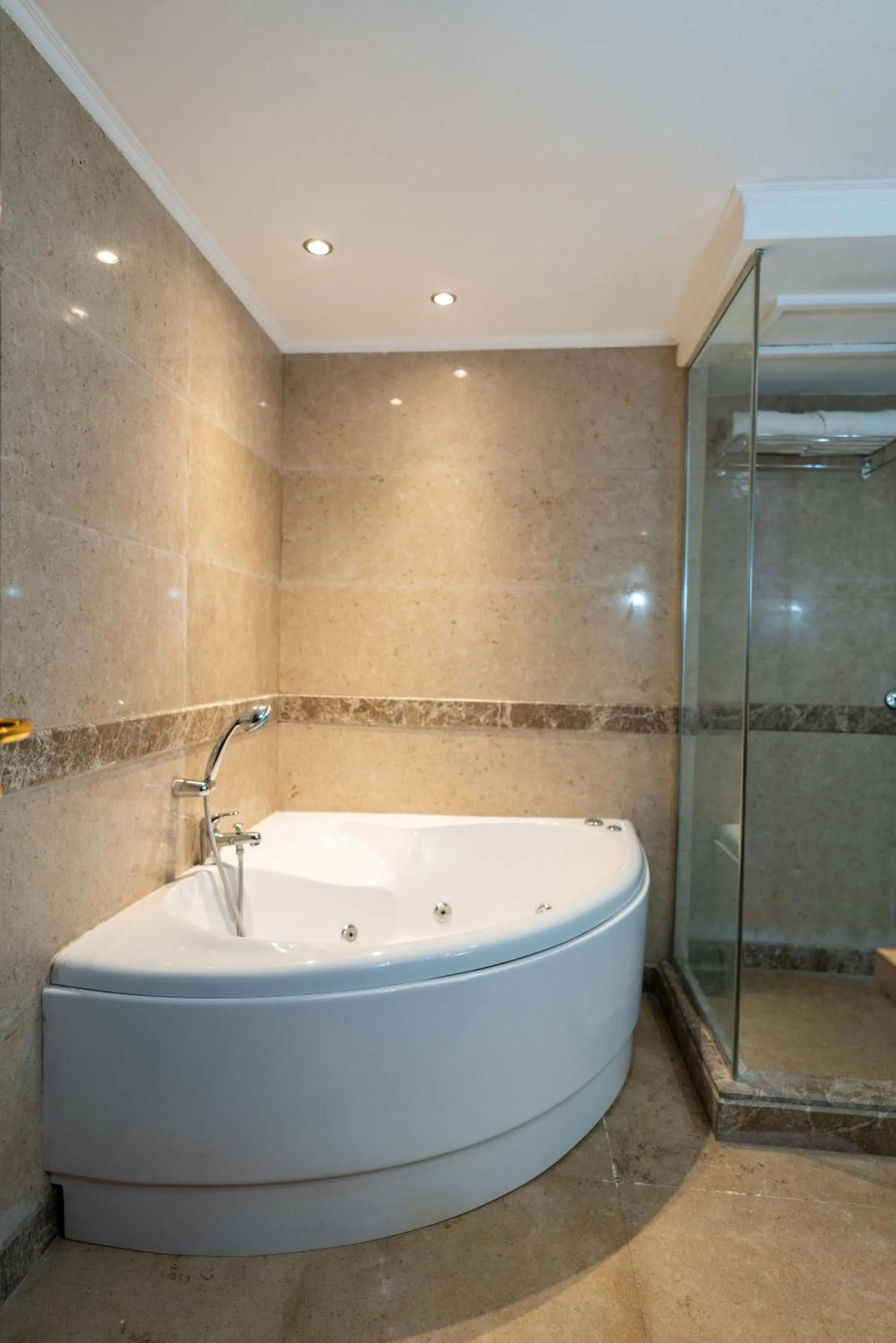 Bathroom in Aracan Eatabe Luxor Hotel