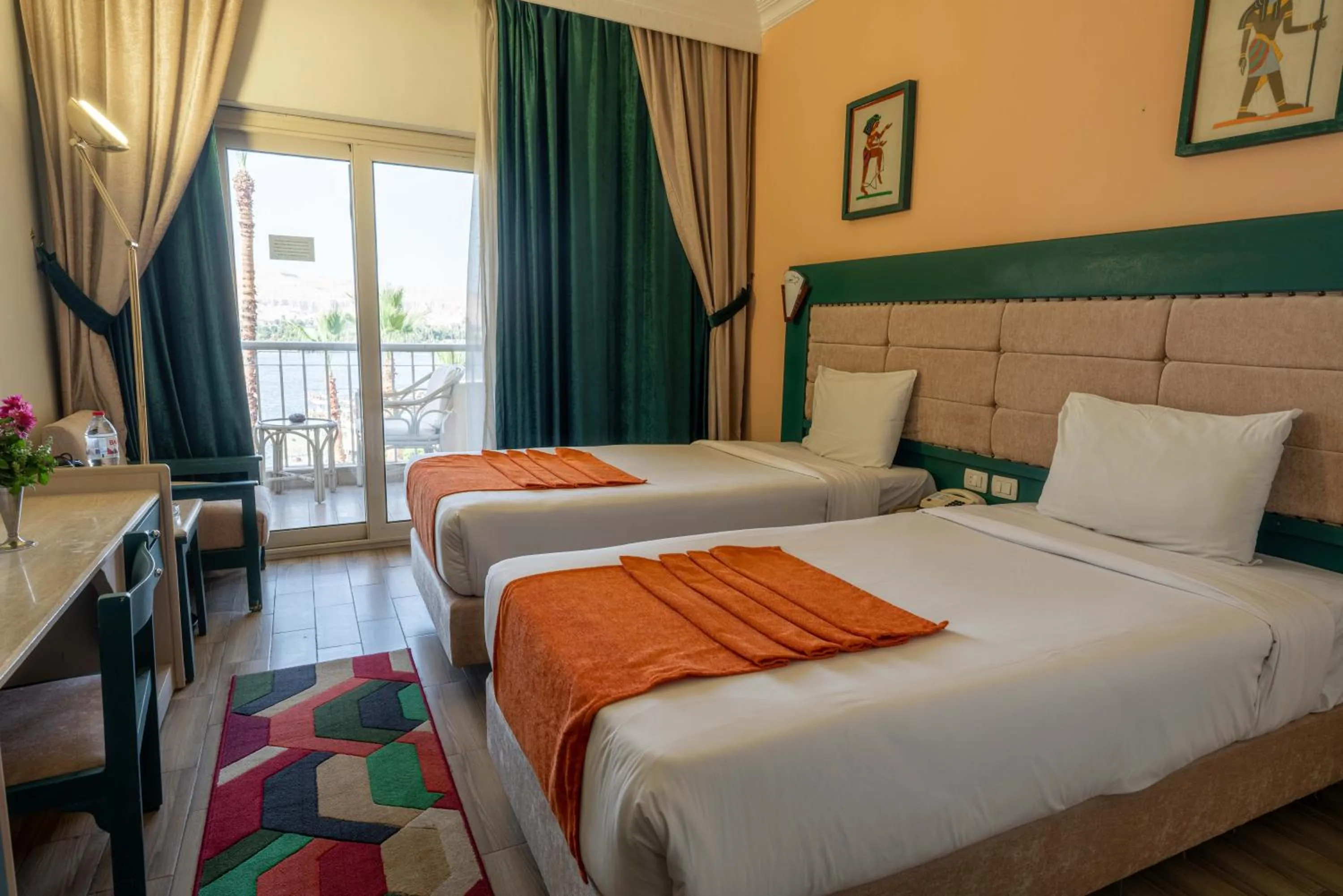 Bedroom, Bed in Aracan Eatabe Luxor Hotel