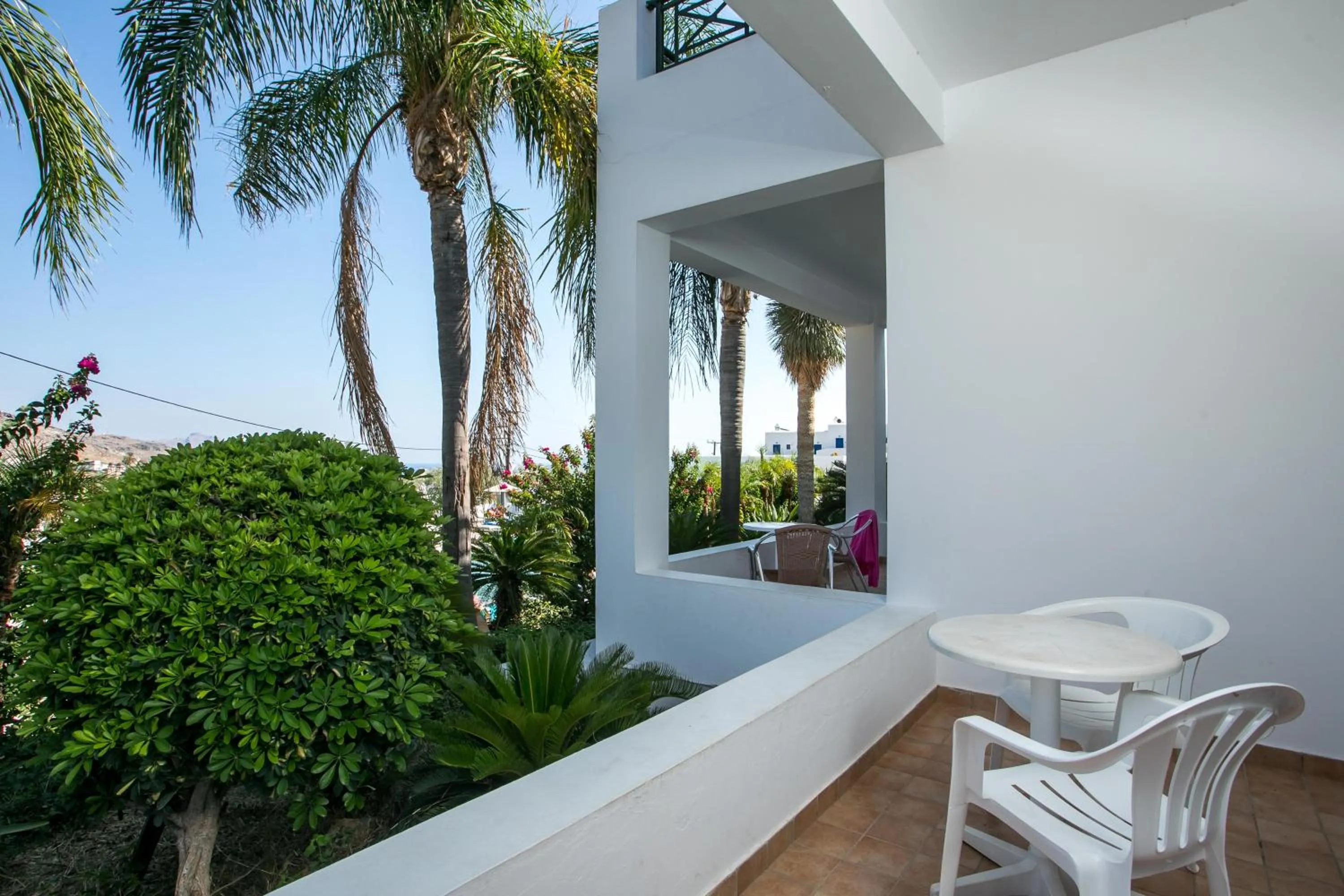 Day in Lambis Studios & Apartments