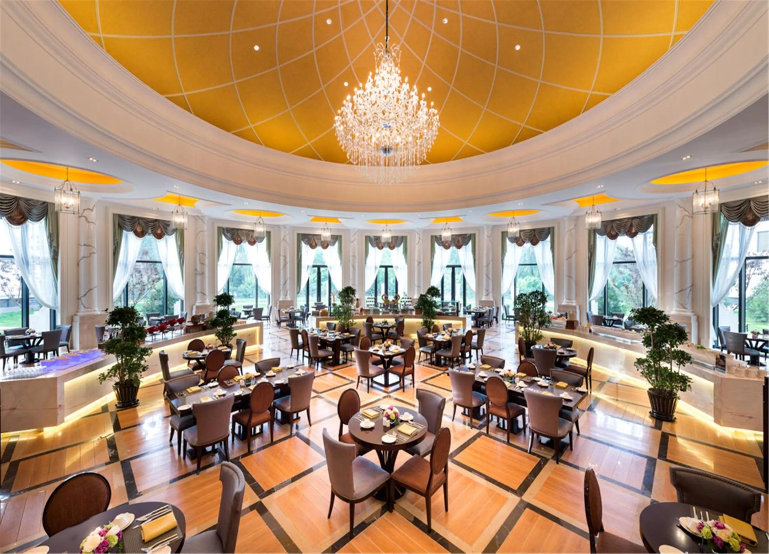 Dining area in Pullman Tangshan