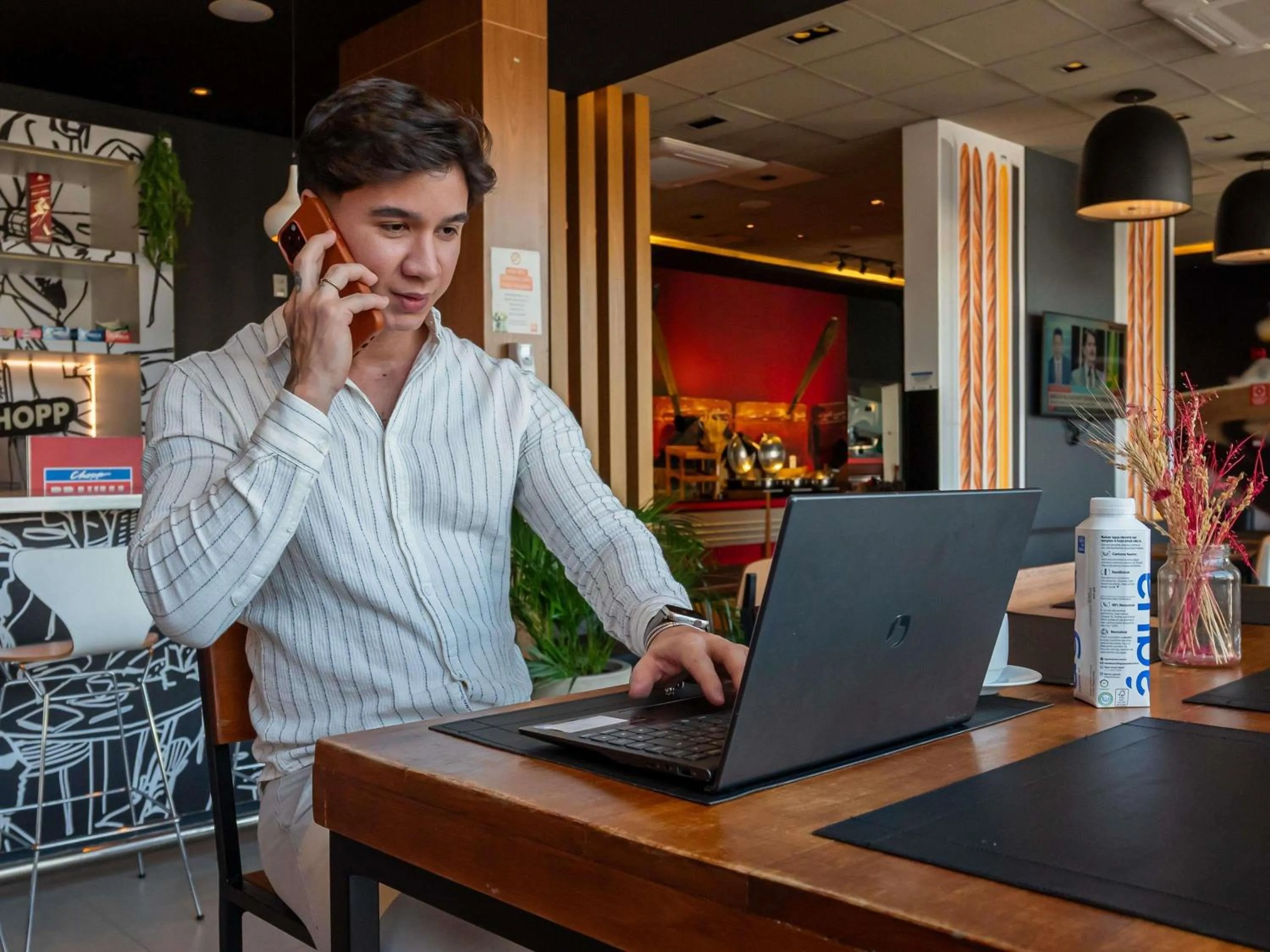 Business facilities in Ibis Guaratingueta Aparecida - Circuito da Fé