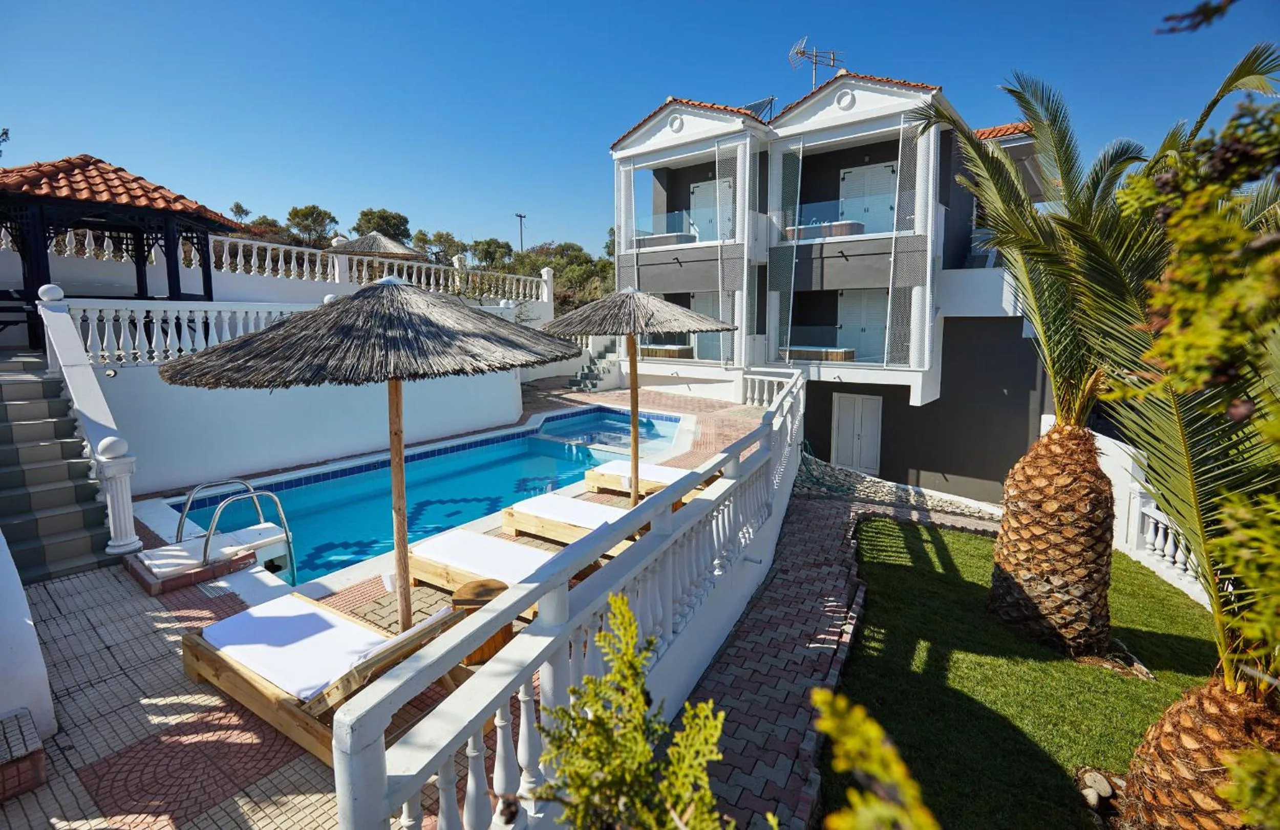 Facade/entrance in Villa Fylaktos